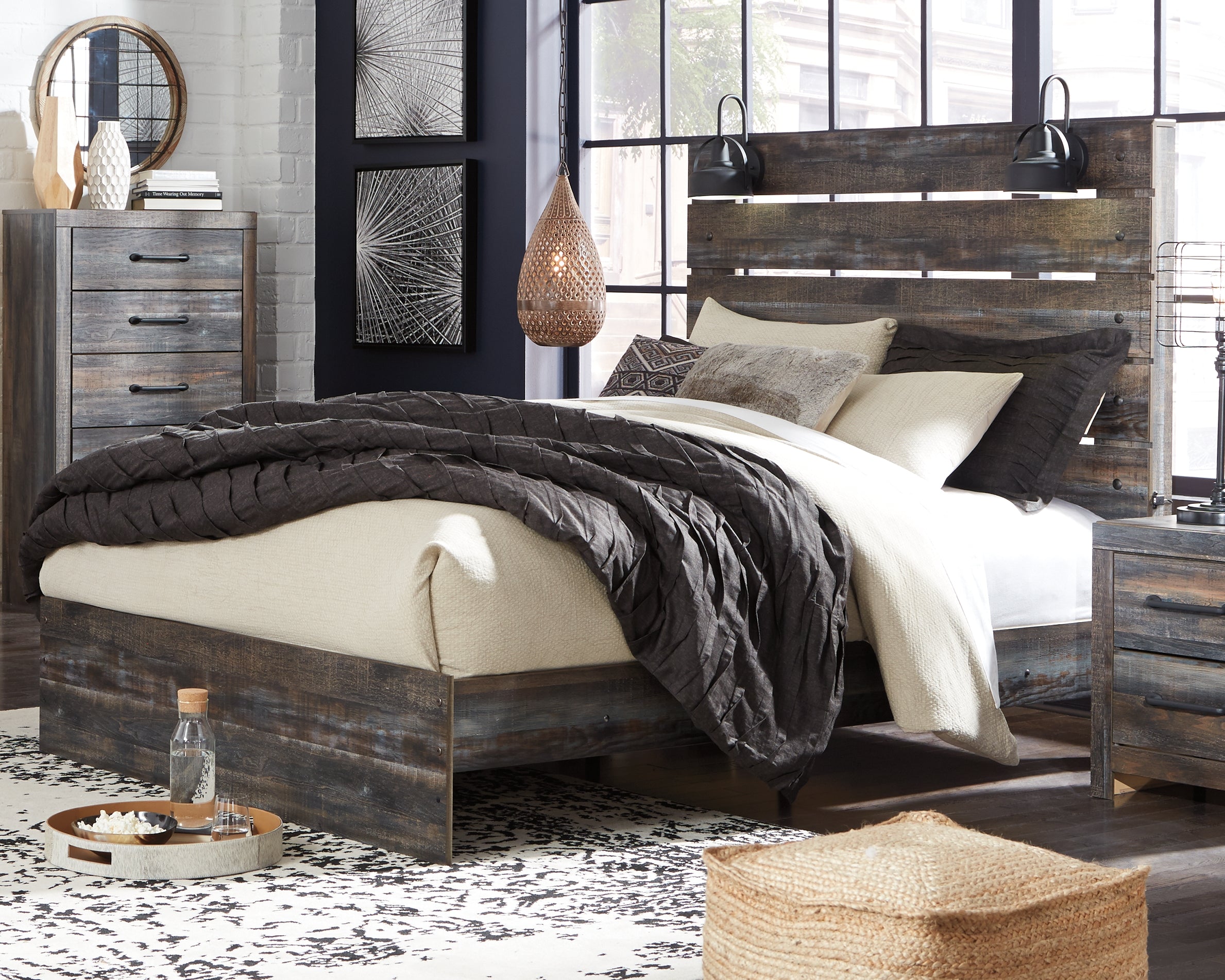 Floridian Furniture - Ashley Furniture - Drystan Bedroom - Queen Panel Bed / Multi - B211B4