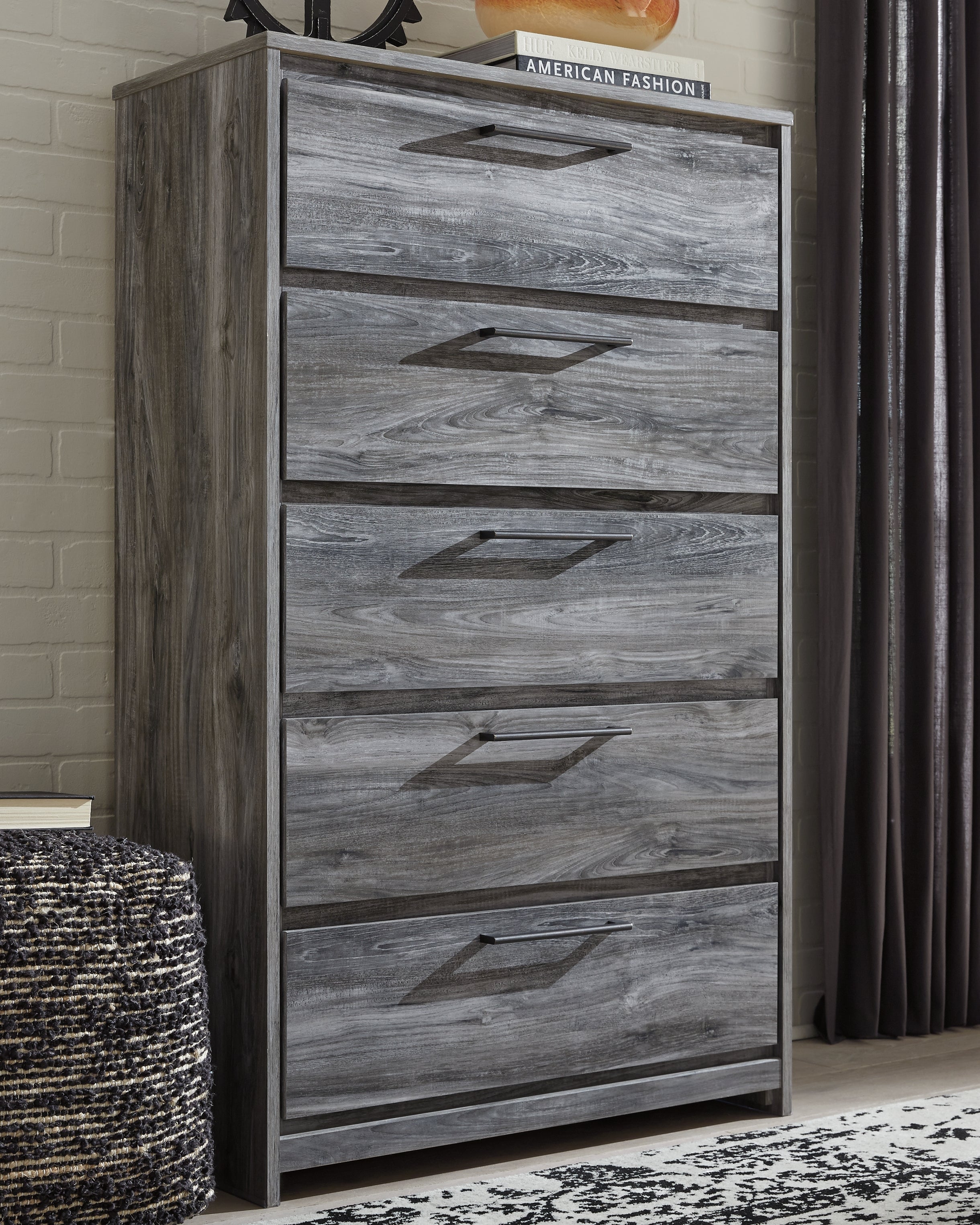Floridian Furniture - Ashley Furniture - Baystorm Bedroom - Five Drawer Chest / Gray - B221-46