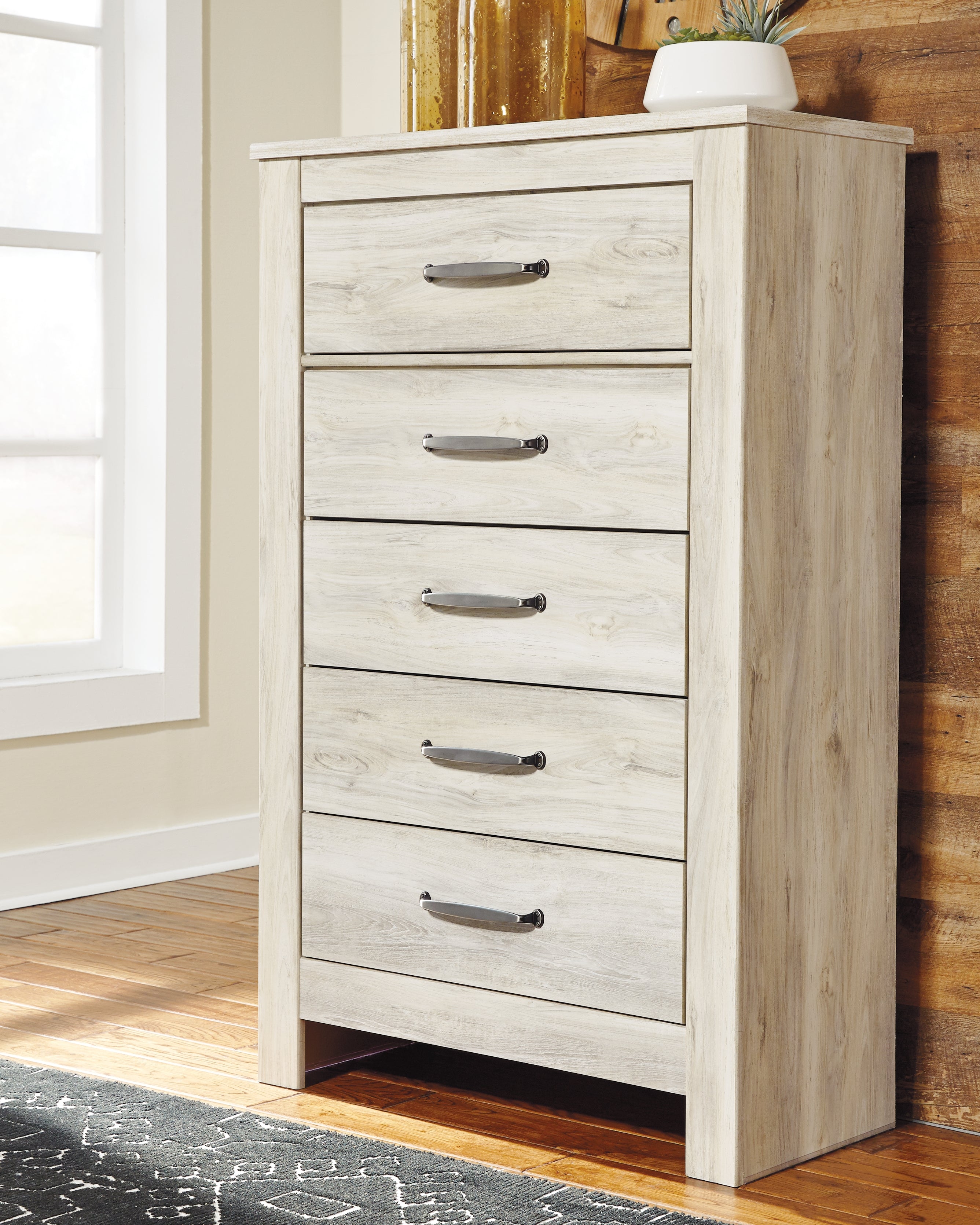 Floridian Furniture - Ashley Furniture - Bellaby Bedroom - Five Drawer Chest / Whitewash - B331-46