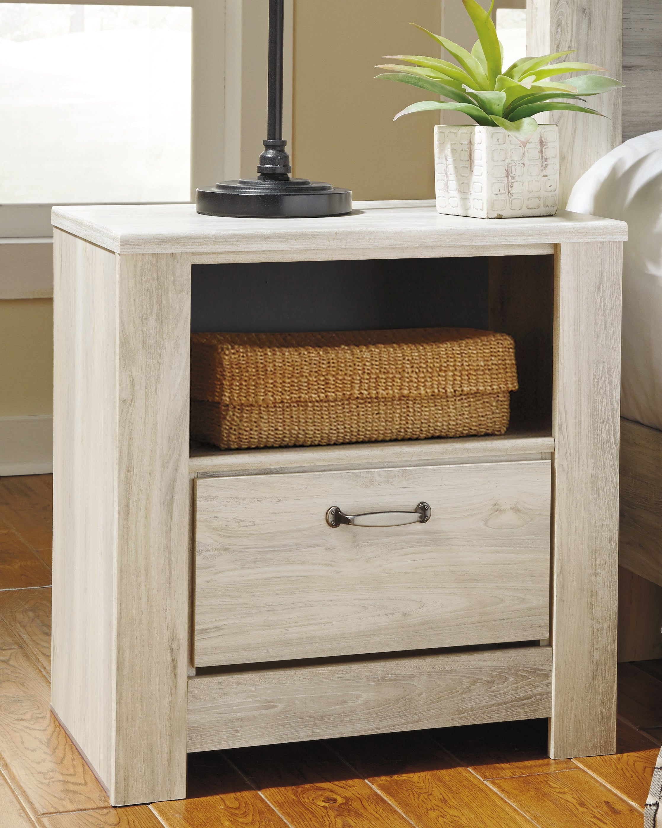 Floridian Furniture - Ashley Furniture - Bellaby Bedroom - One Drawer Night Stand / Whitewash - B331-91