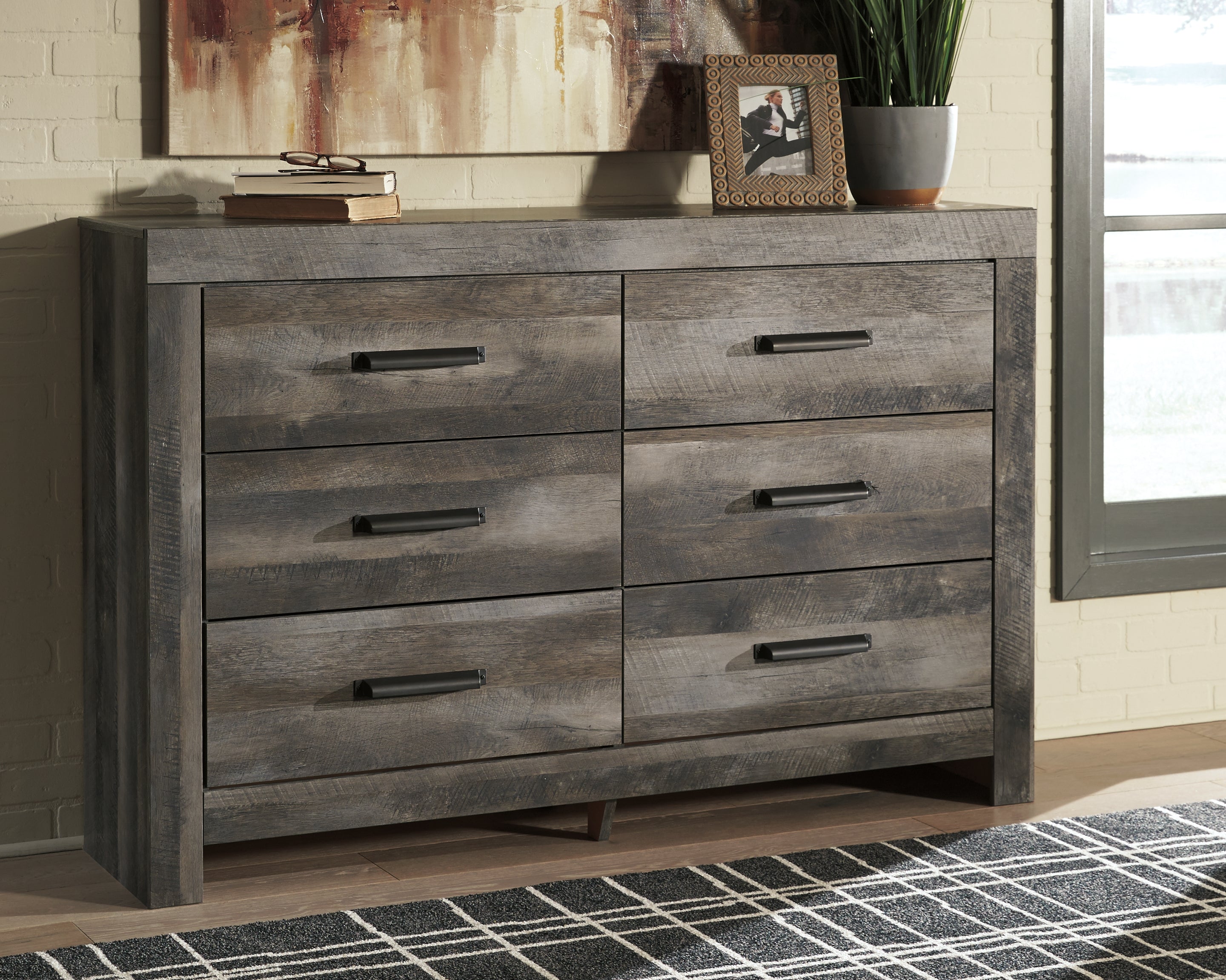 Floridian Furniture - Ashley Furniture - Wynnlow Bedroom - Six Drawer Dresser / Gray - B440-31