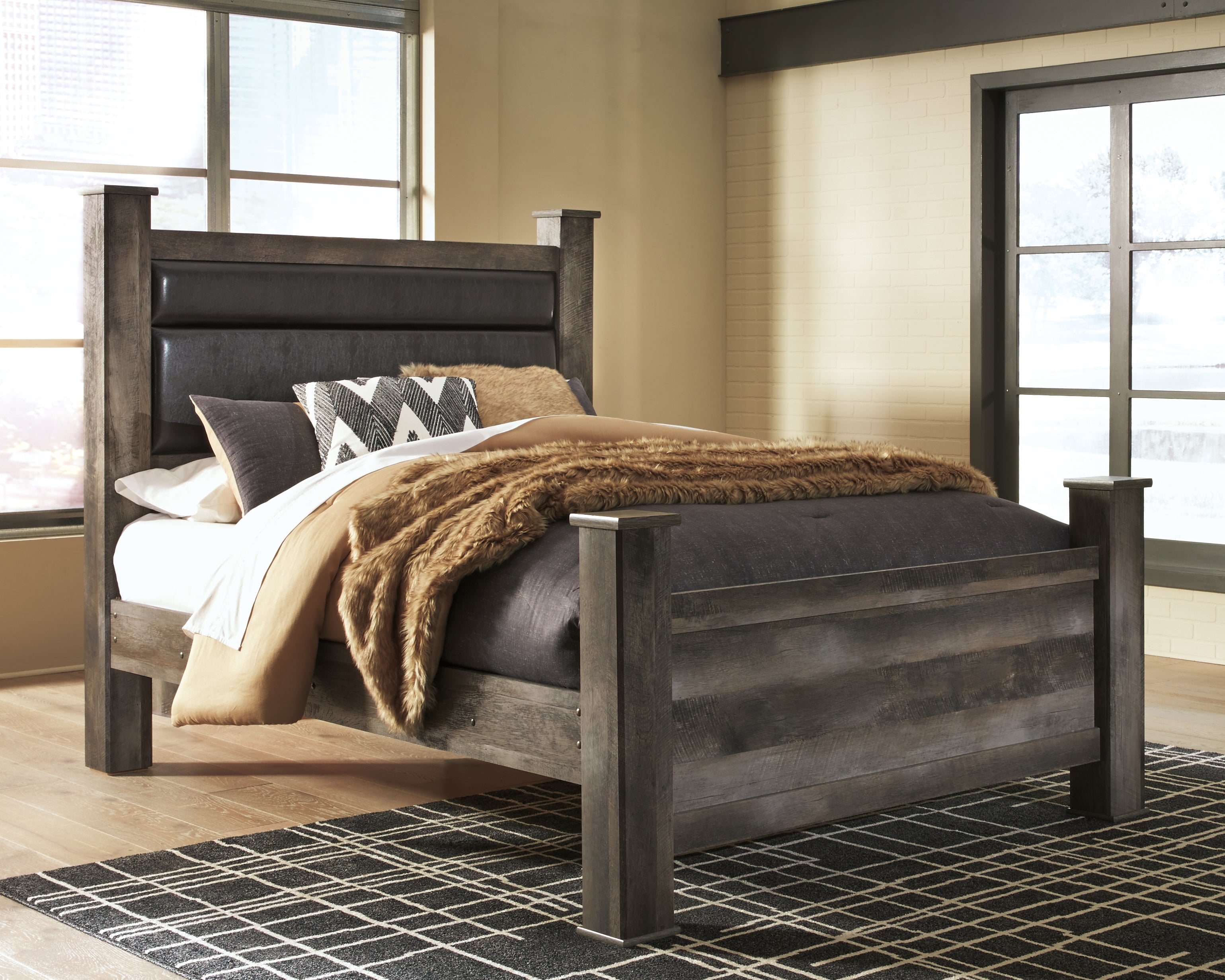Floridian Furniture - Ashley Furniture - Wynnlow Bedroom - Queen Upholstered Poster Bed / Gray - B440B7