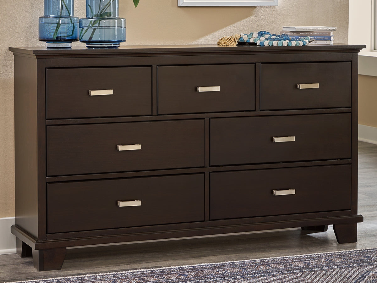 Floridian Furniture - Ashley Furniture - Covetown Bedroom - Dresser / Dark Brown - B441-31