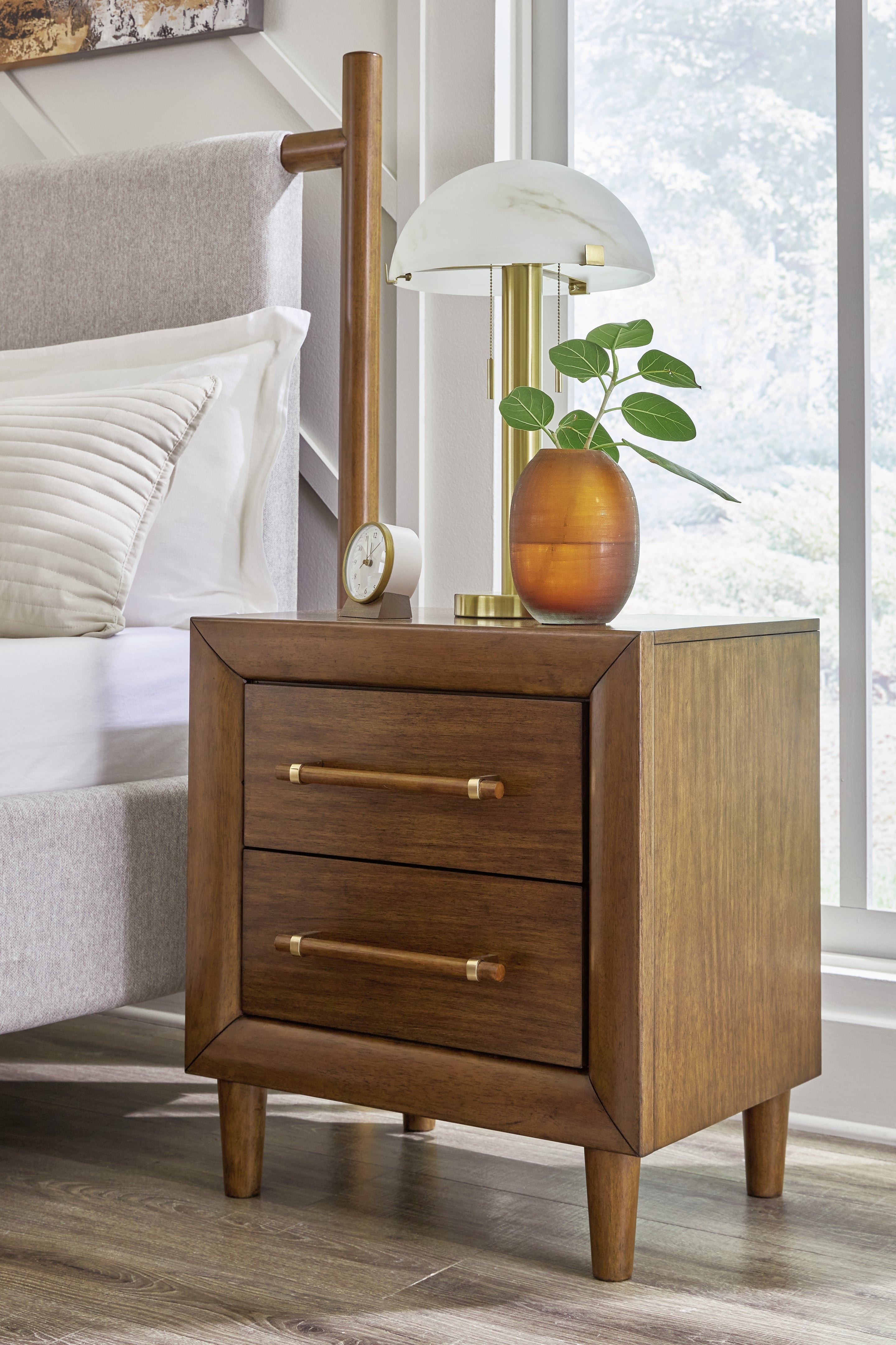 Floridian Furniture - Ashley Furniture - Lyncott Bedroom - Two Drawer Night Stand / Brown - B615-92