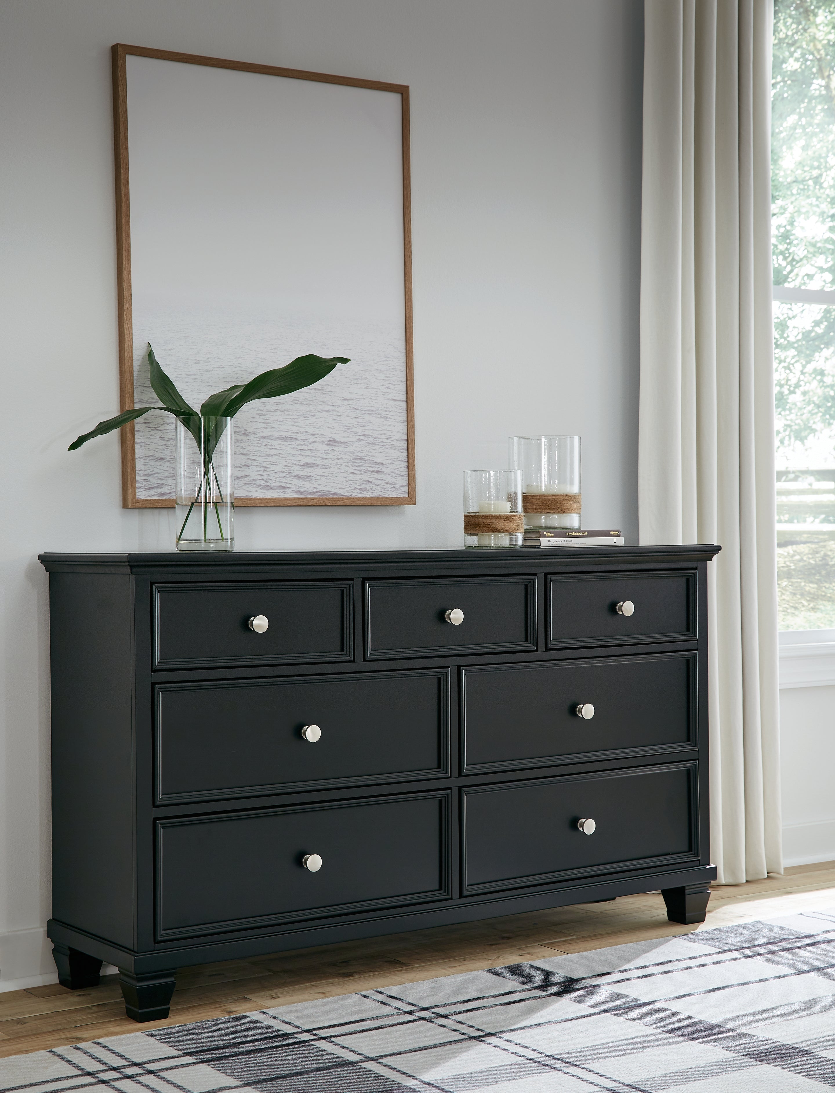 Floridian Furniture - Ashley Furniture - Lanolee Bedroom - Dresser / Black - B687-31