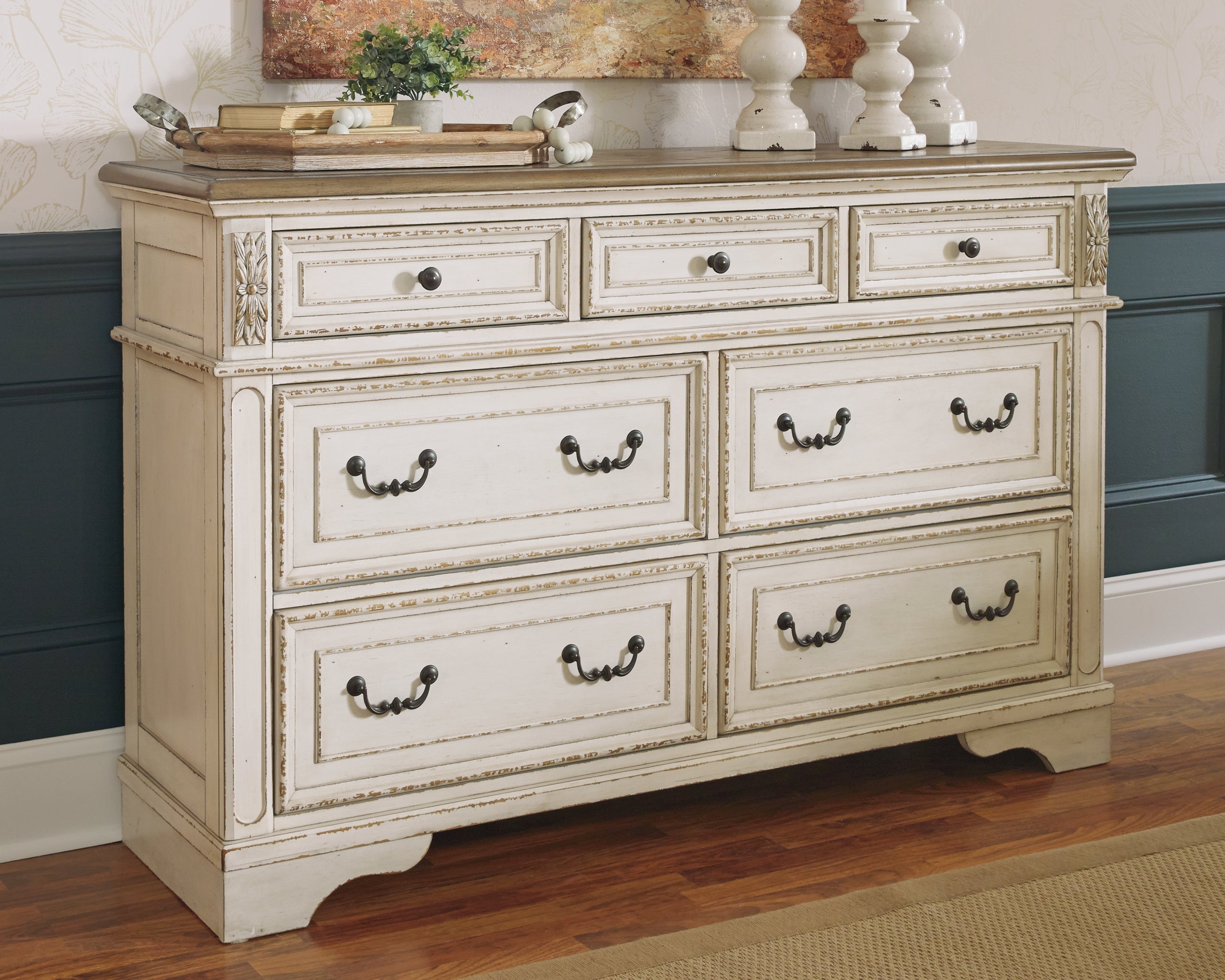 Floridian Furniture - Ashley Furniture - Realyn Bedroom - Dresser / Two-tone - B743-31
