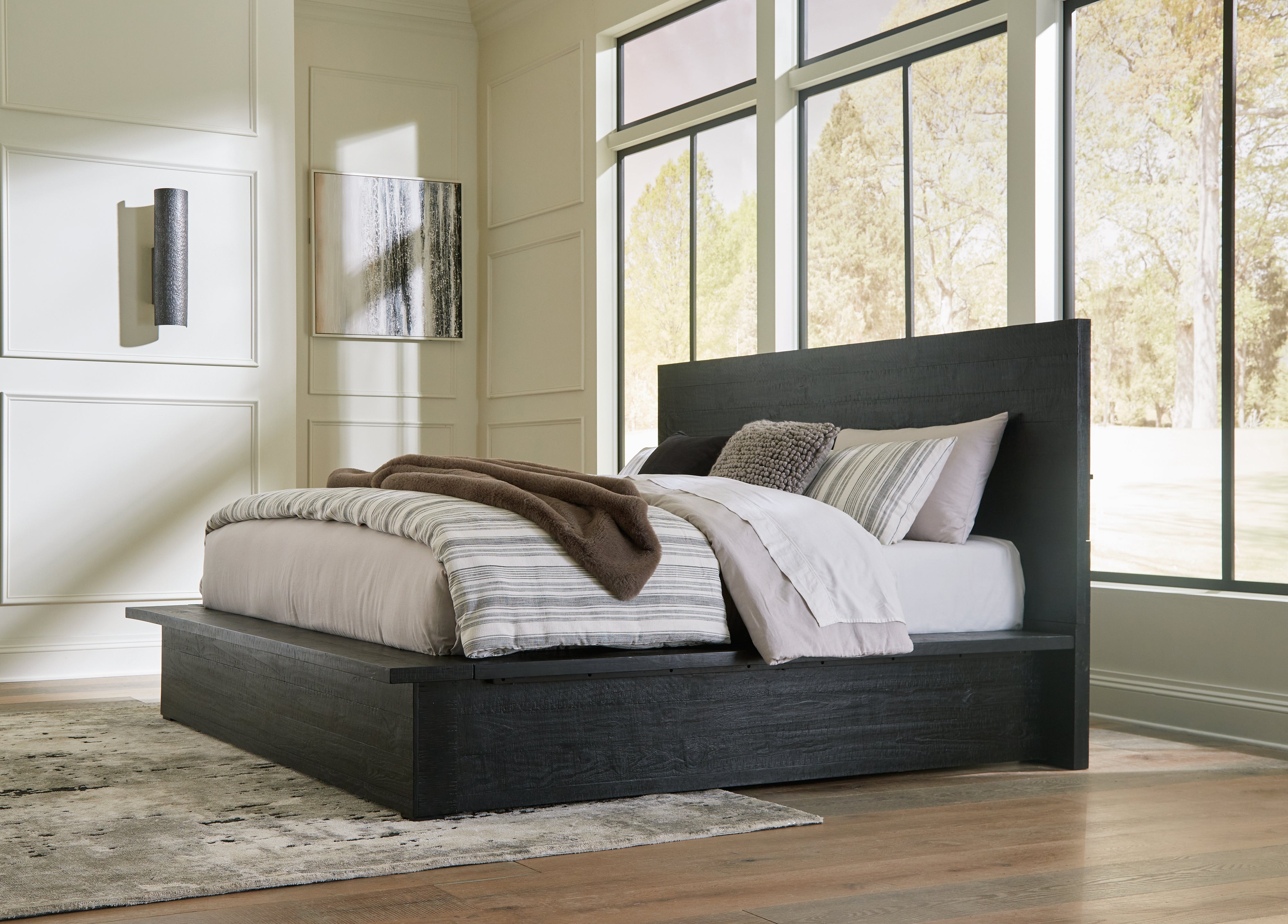 Floridian Furniture - Ashley Furniture - Londer Bedroom - King Panel Bed / Black - B768B4