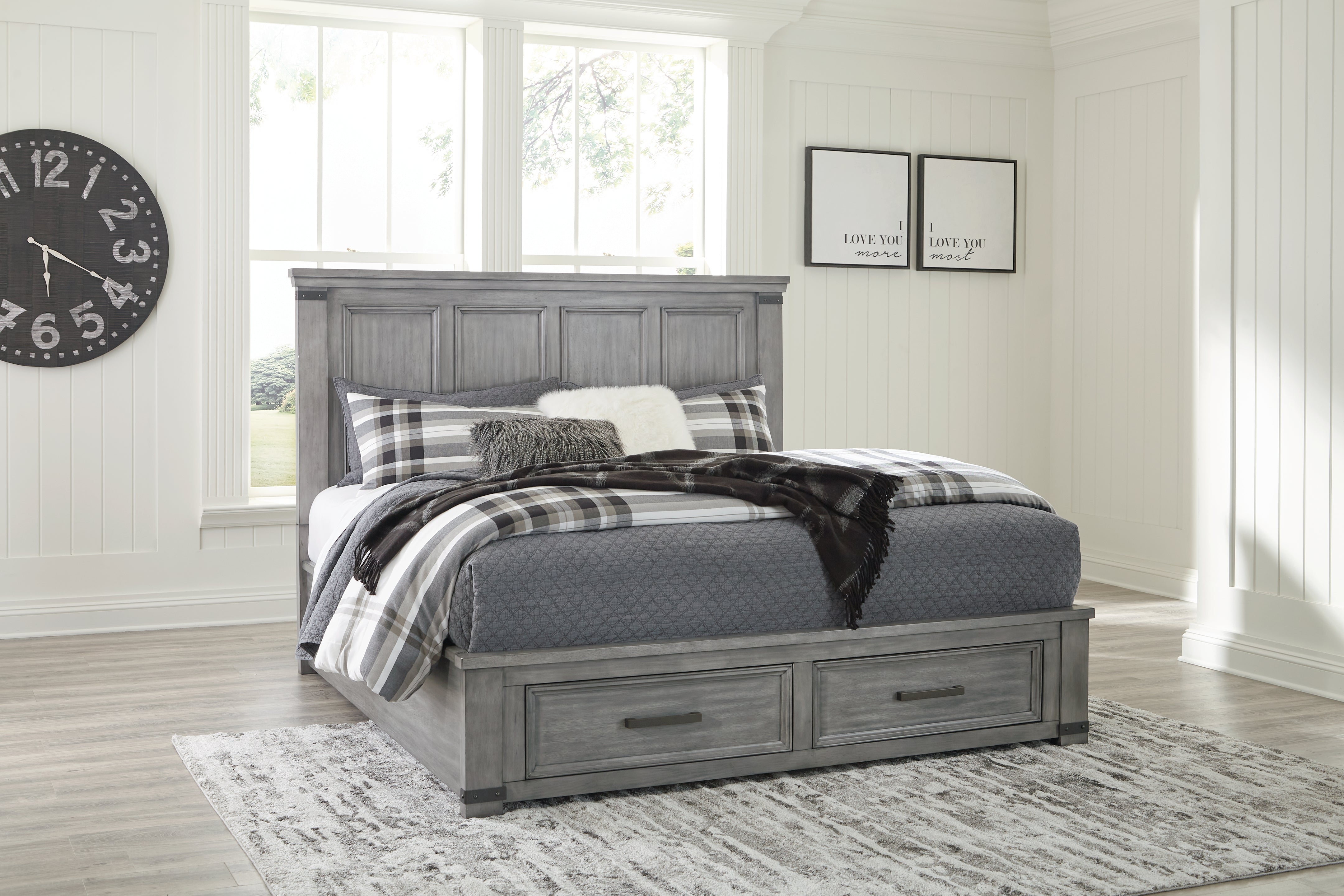 Floridian Furniture - Ashley Furniture - Russelyn Bedroom - King Storage Bed / Gray - B772B8