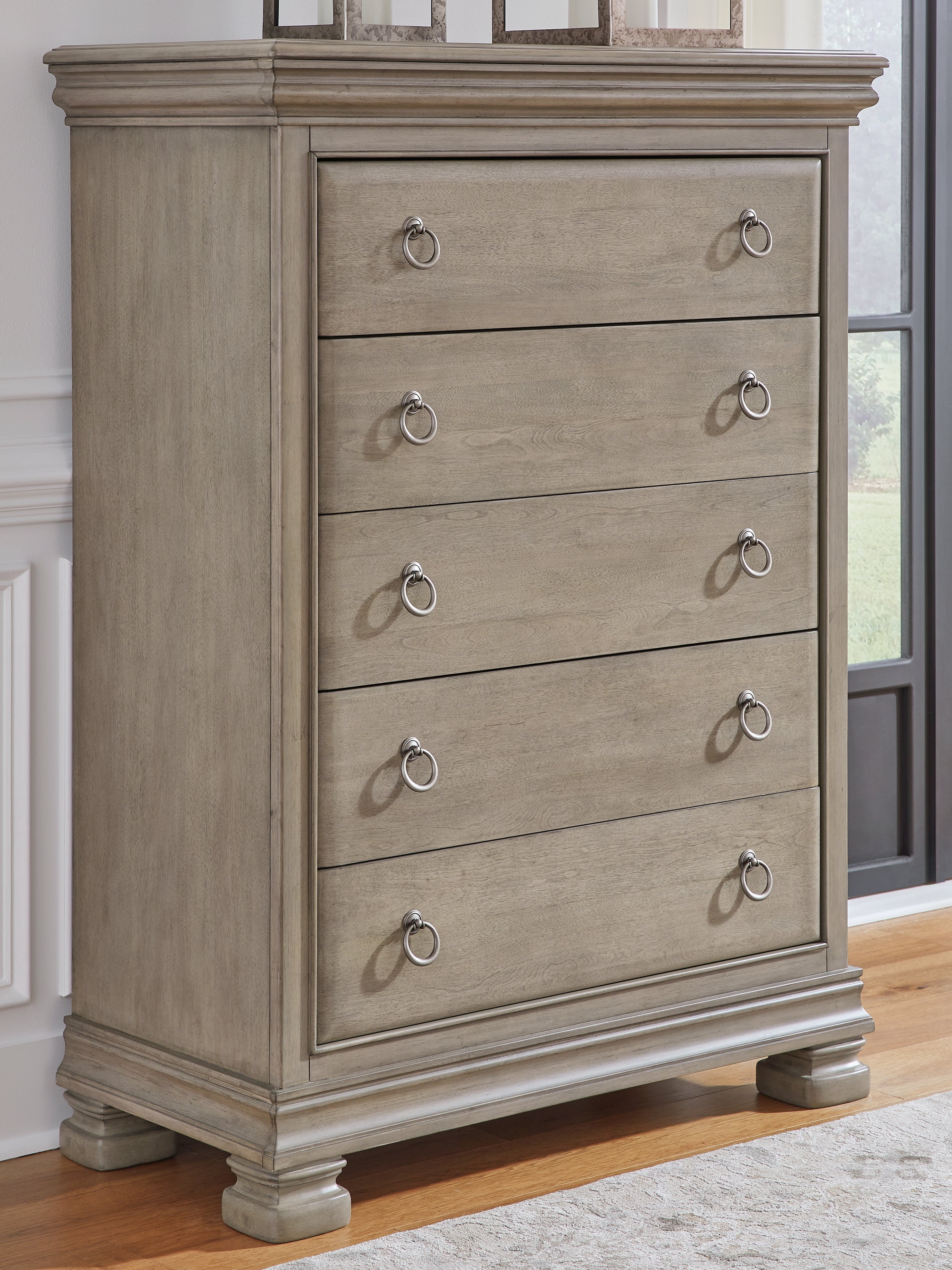 Floridian Furniture - Ashley Furniture - Lexorne Bedroom - Five Drawer Chest / Gray - B924-46
