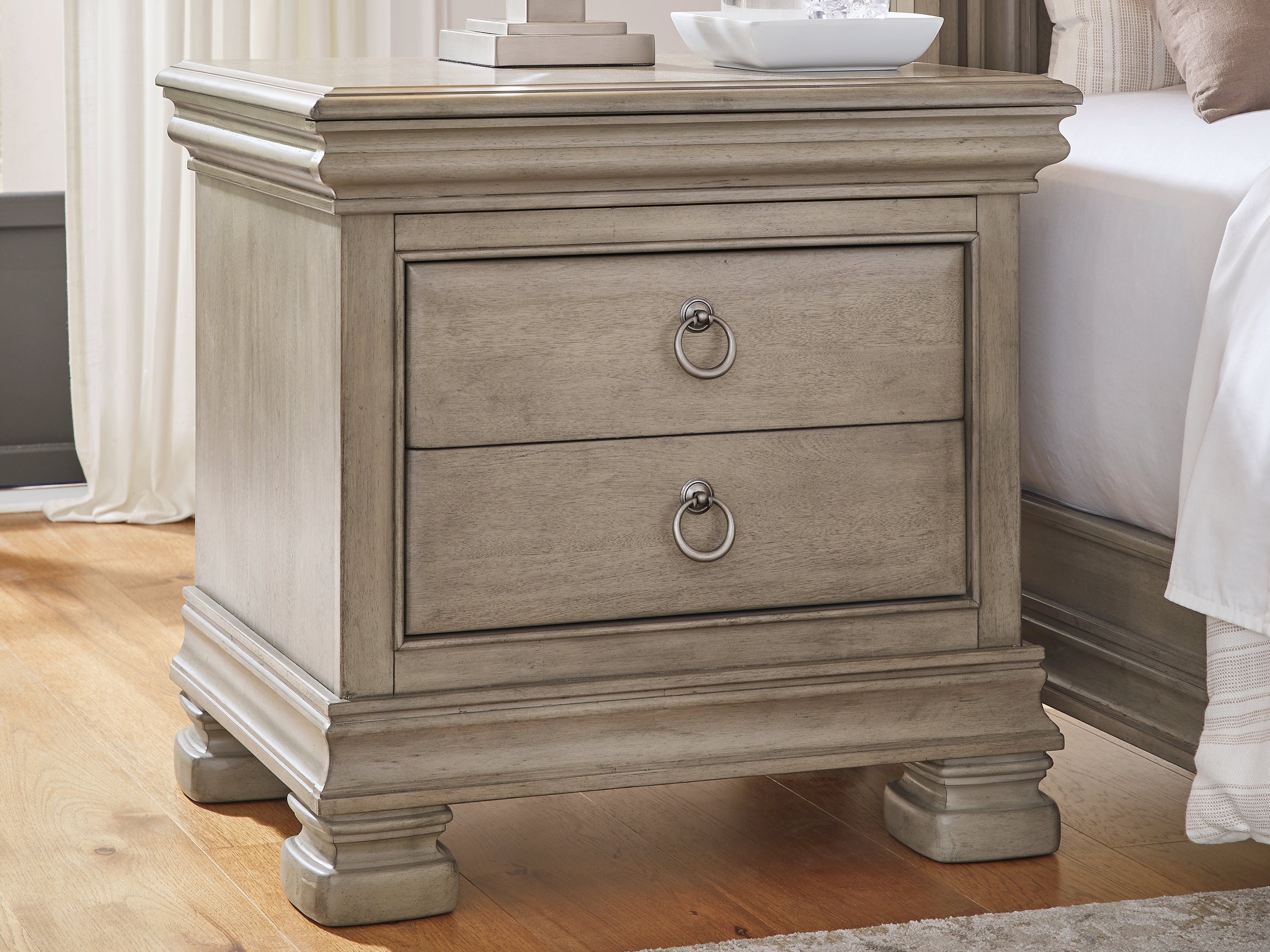 Floridian Furniture - Ashley Furniture - Lexorne Bedroom - Three Drawer Night Stand / Gray - B924-93