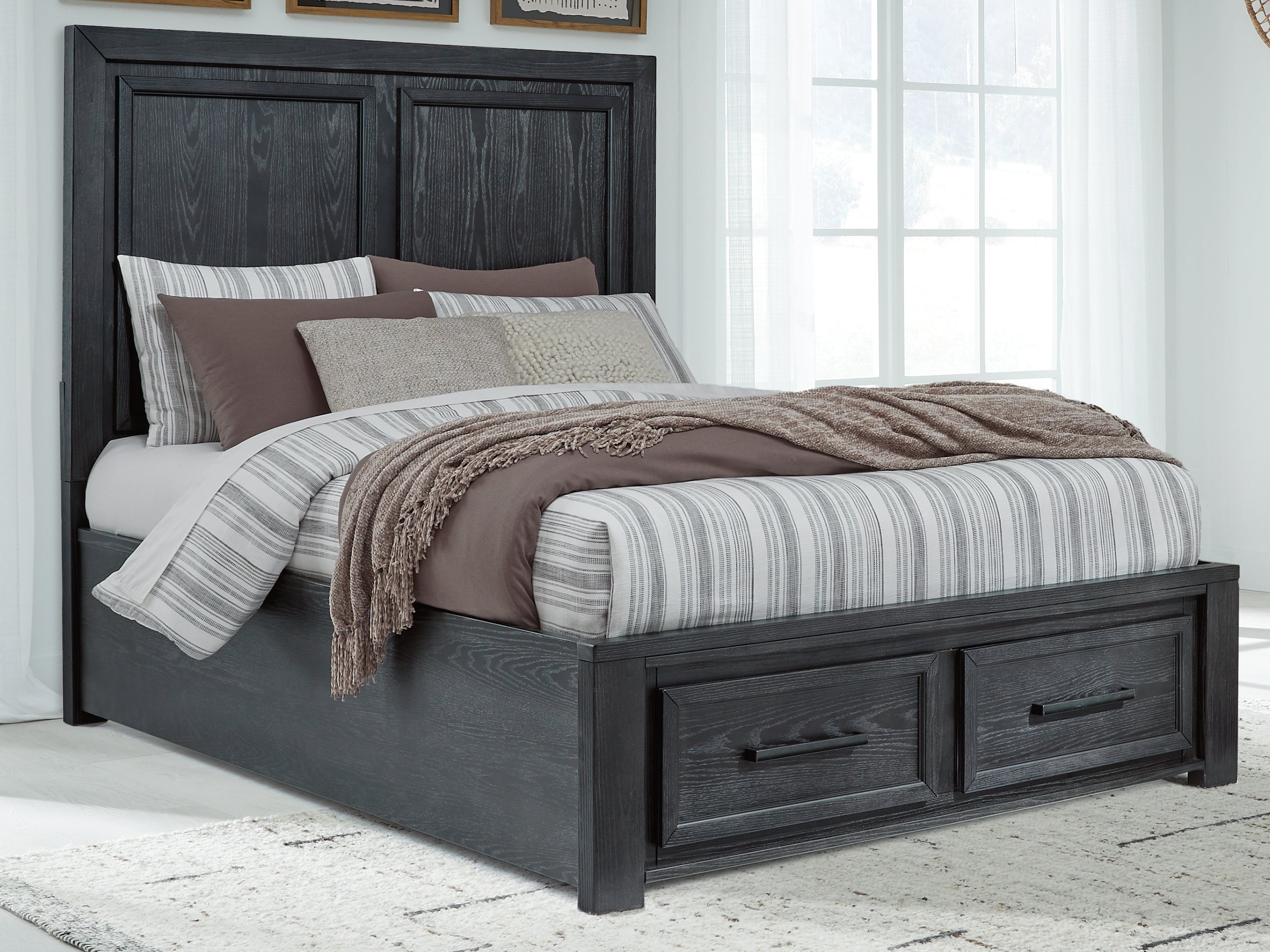 Floridian Furniture - Ashley Furniture - Foyland Bedroom - Queen Panel Storage Bed / Black/Brown - B989B2