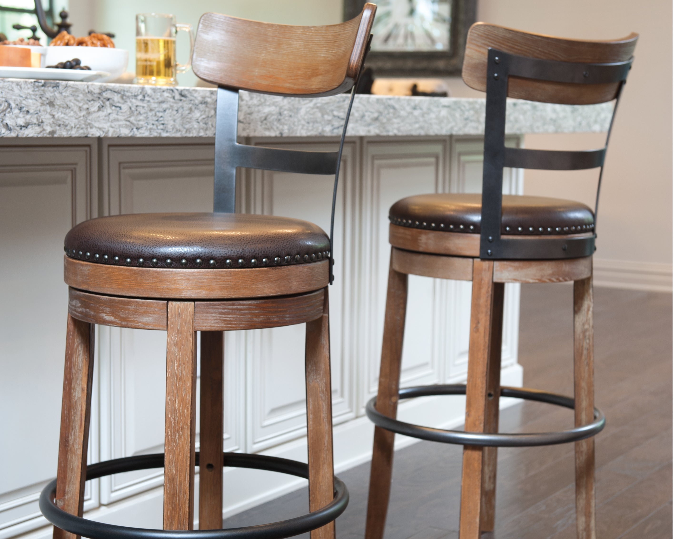 Floridian Furniture - Ashley Furniture - Pinnadel Dining Room - Bar Height Bar Stool (Set of 2) / Grayish Brown - D542-130X2