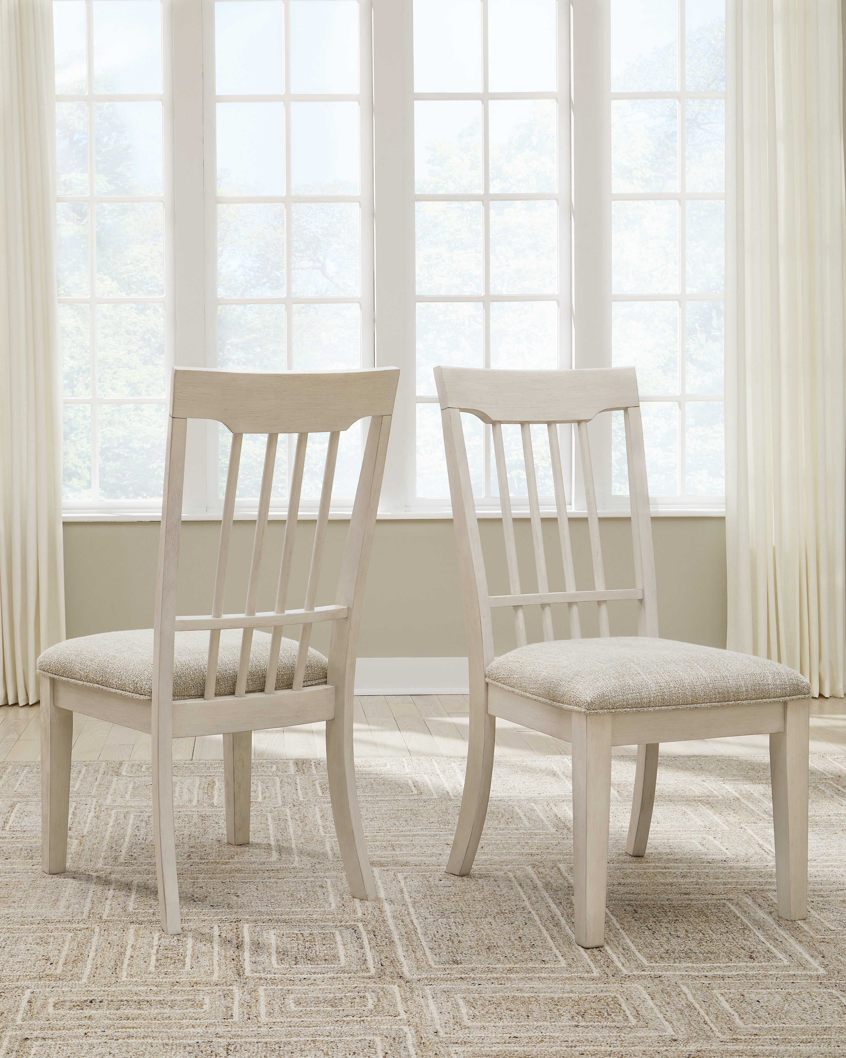 Floridian Furniture - Ashley Furniture - Shaybrock Dining Room - Dining Chair (Set of 2) / Multi - D683-02X2