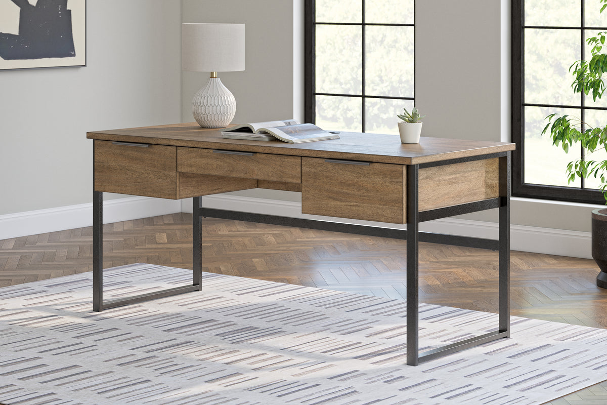 Floridian Furniture - Ashley Furniture - Montia Office Desk - Home Office Desk / Light Brown - H632-44