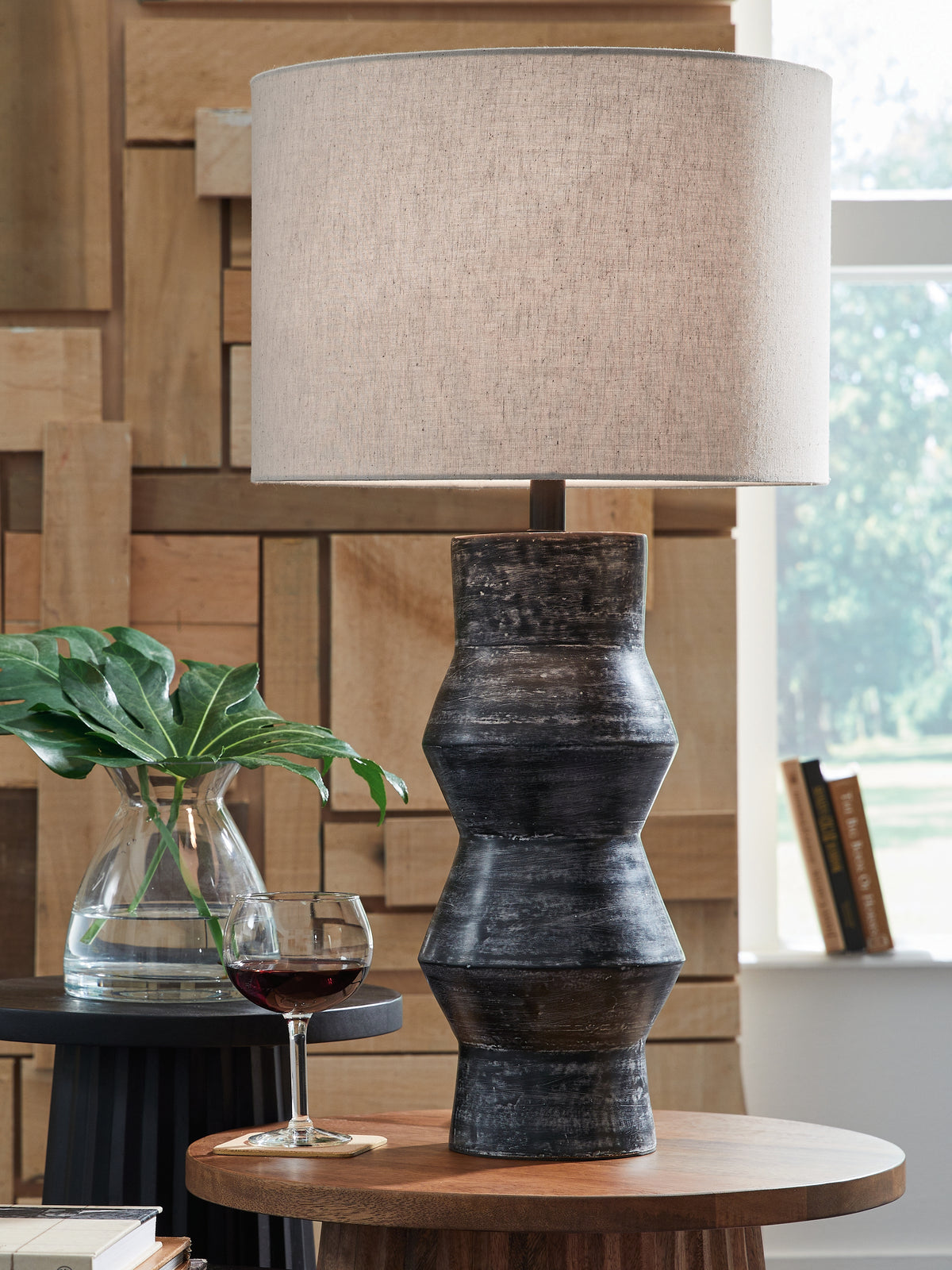 Floridian Furniture - Ashley Furniture - Kerbert Lighting - 2-Piece Lamp Set / Distressed Black - L100824X2