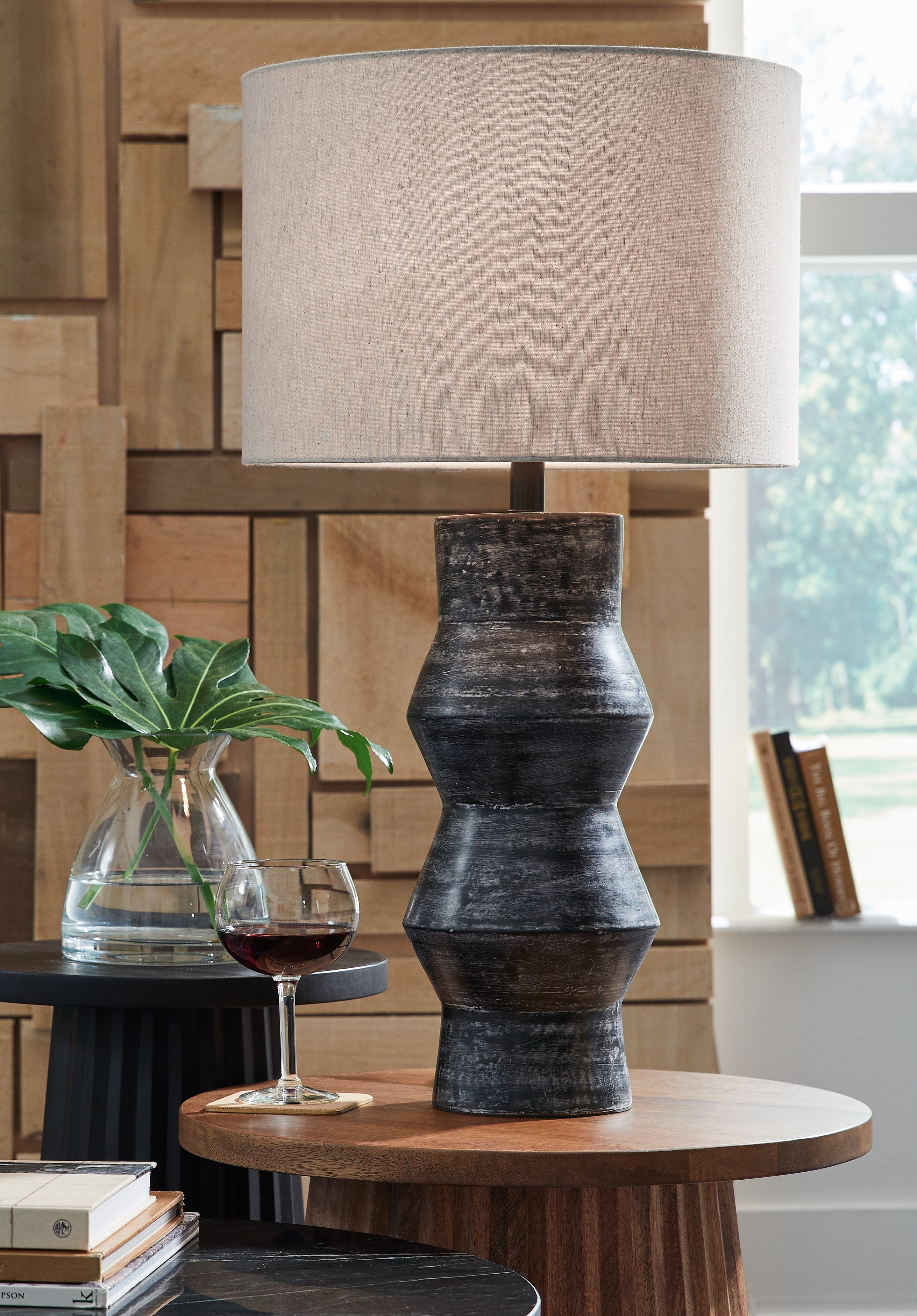 Floridian Furniture - Ashley Furniture - Kerbert Lighting - 2-Piece Lamp Set / Distressed Black - L100824X2