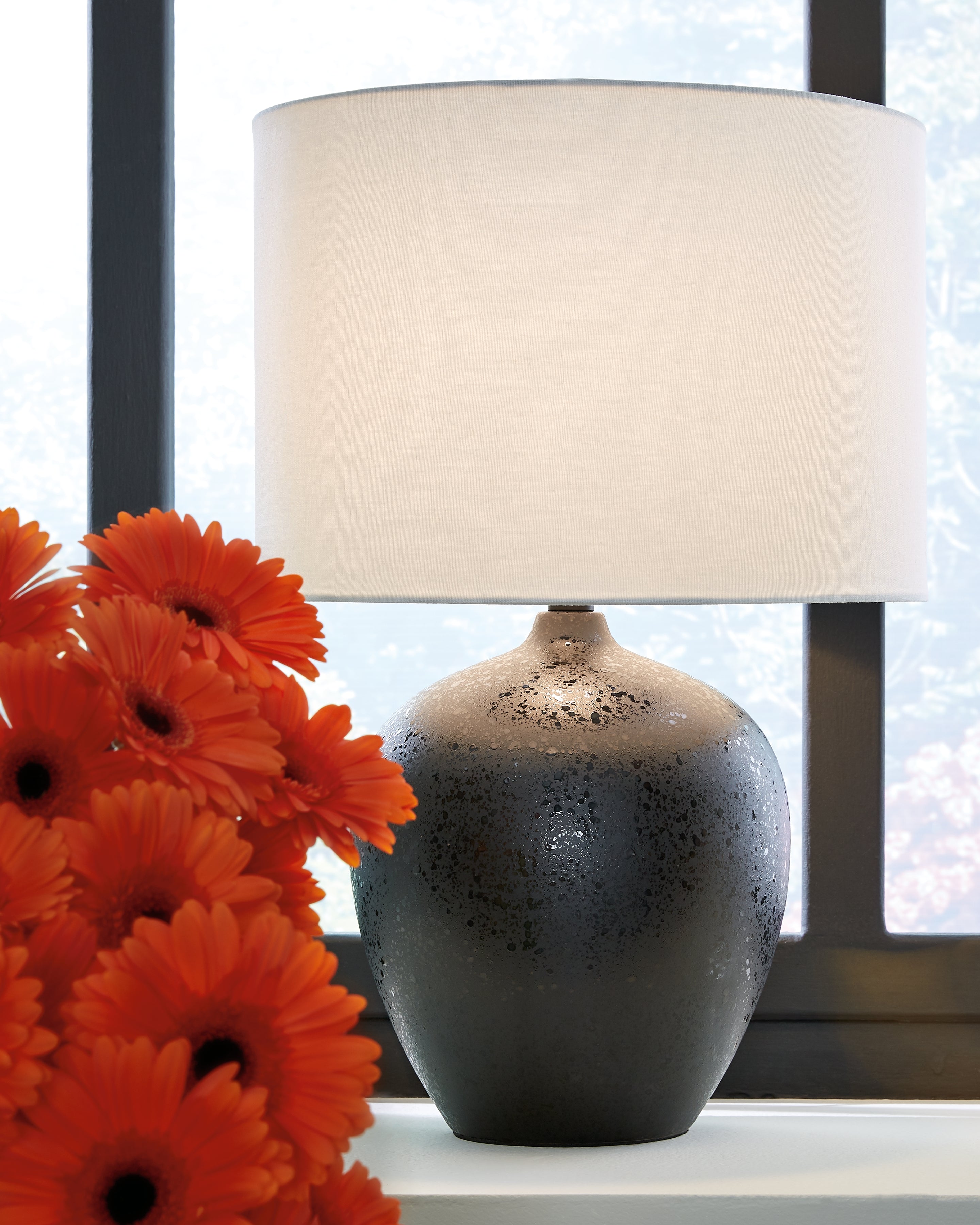 Floridian Furniture - Ashley Furniture - Ladstow Lighting - Table Lamp (Set of 2) / Black - L123894X2