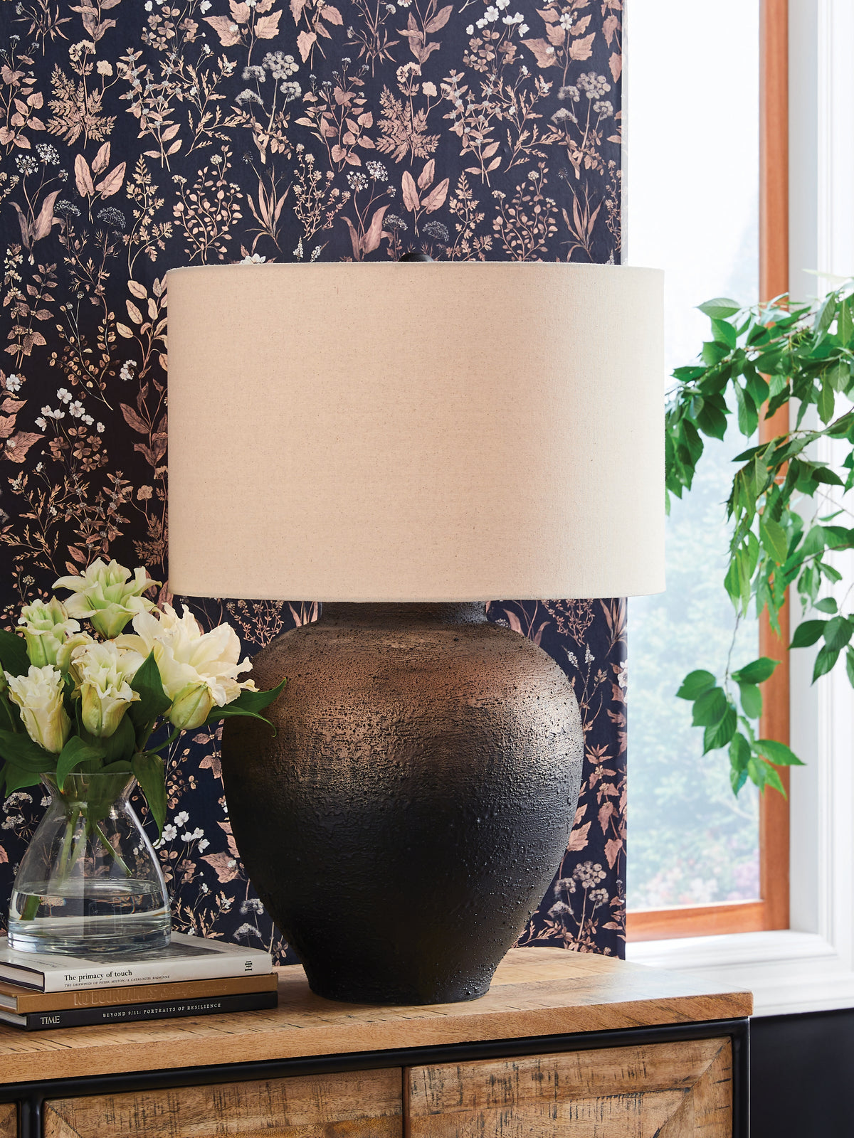 Floridian Furniture - Ashley Furniture - Newgerhard Lighting - Metal Table Lamp (1/CN) / Brown/Black - L207644