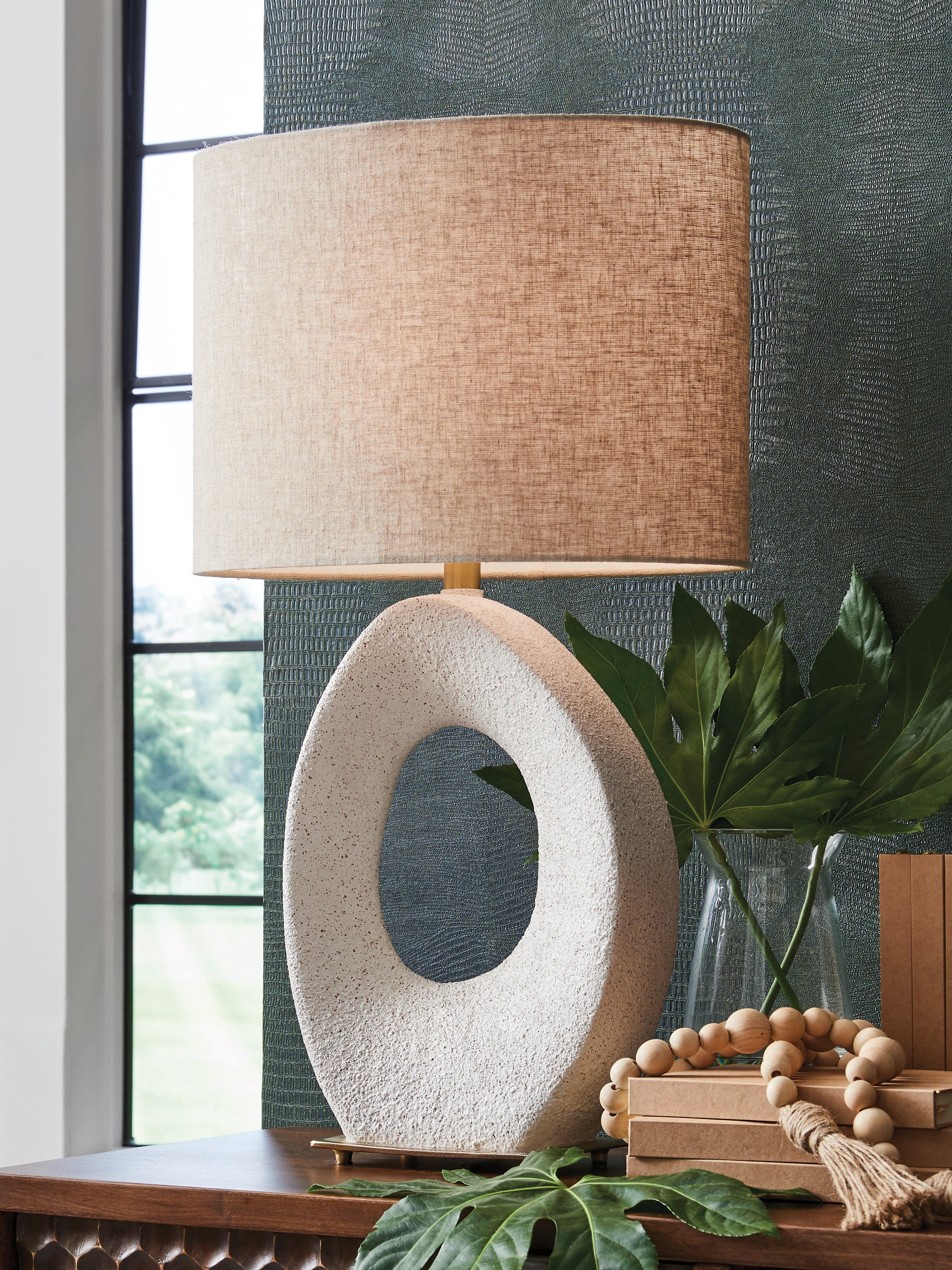 Floridian Furniture - Ashley Furniture - Trentlen Lighting - Paper Table Lamp (1/CN) / Cream/Gold Finish - L235984