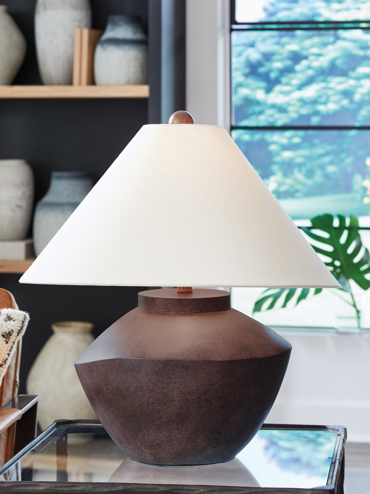Floridian Furniture - Ashley Furniture - Honsworth Lighting - Poly Table Lamp (1/CN) / Antique Brown - L235994