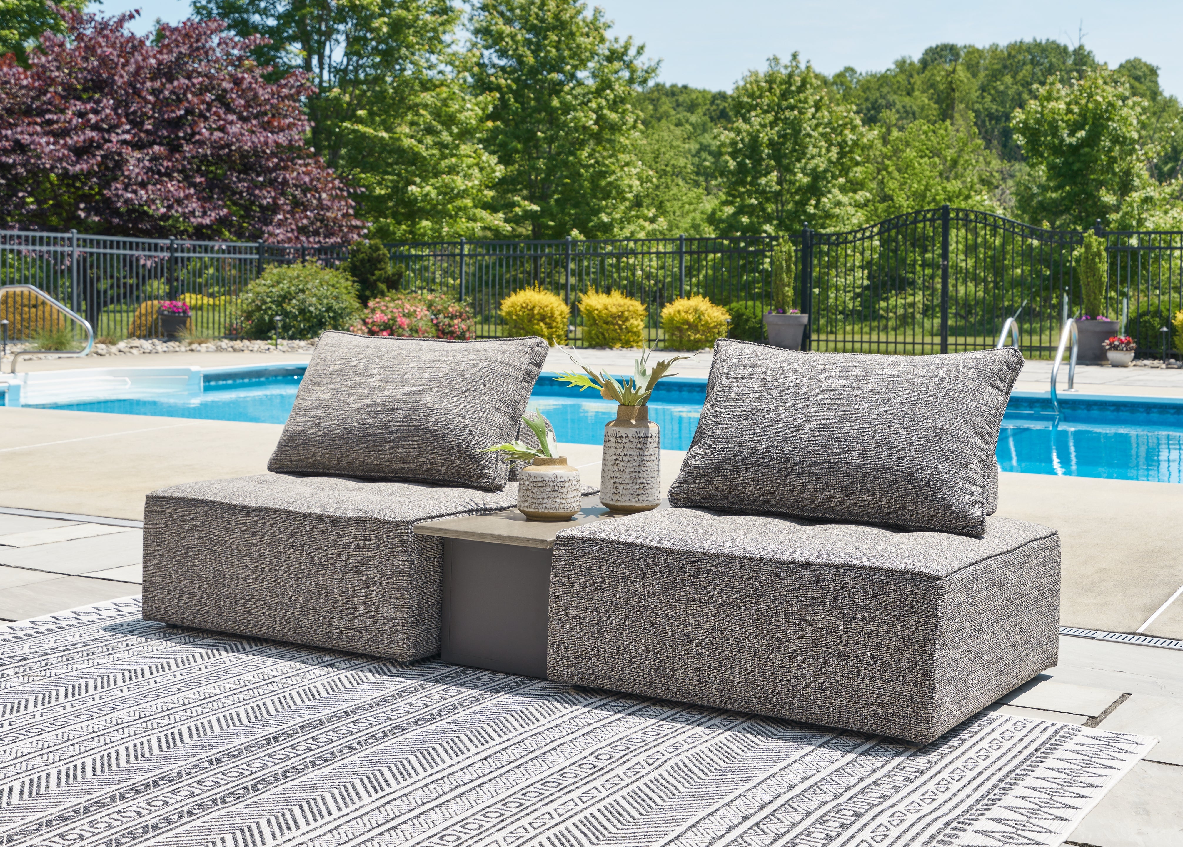 Floridian Furniture - Ashley Furniture - Bree Zee Outdoor - 3-Piece Outdoor Sectional / Brown - P160P4