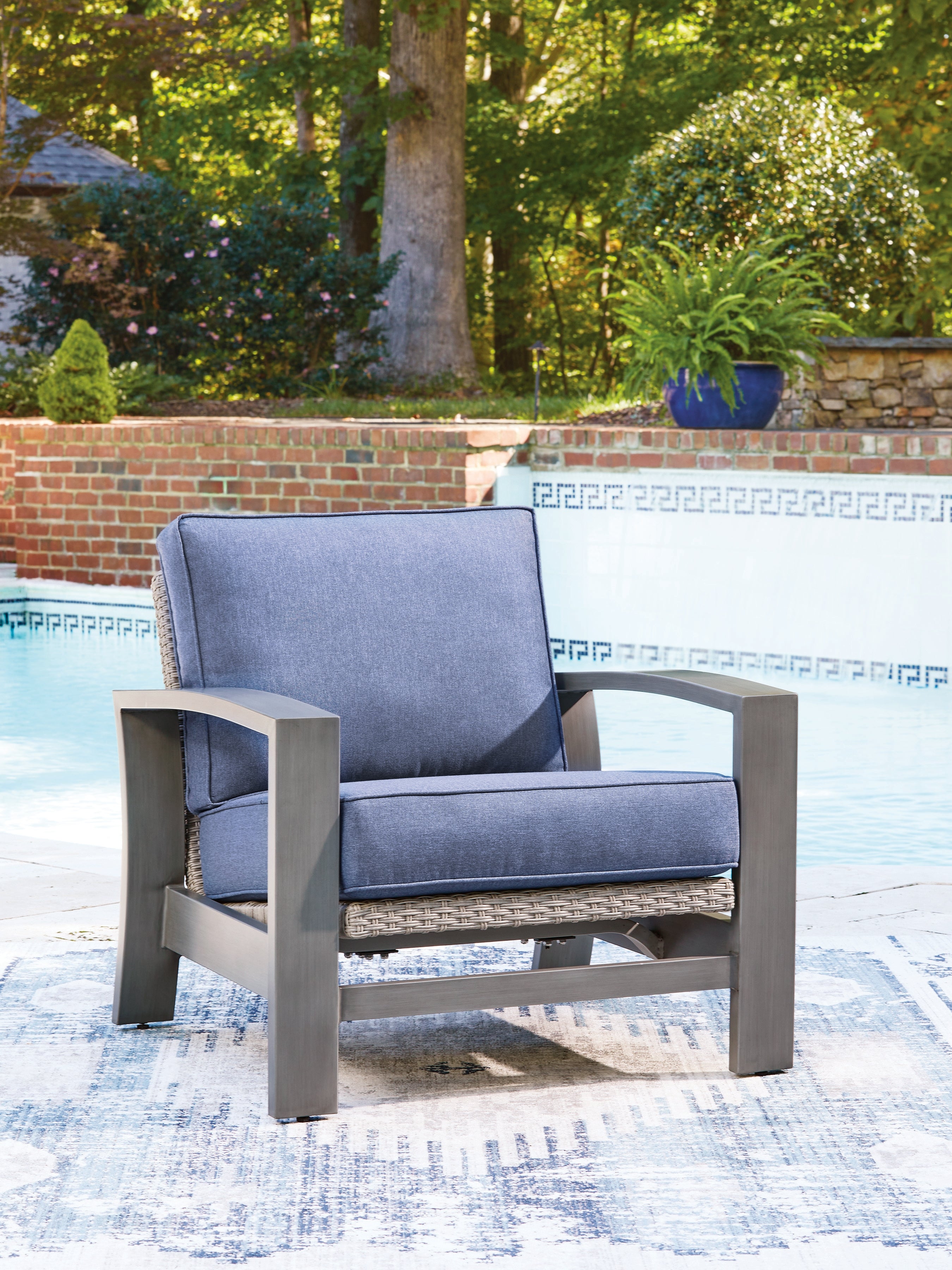Floridian Furniture - Ashley Furniture - Half Moon Beach Outdoor - Spring Lounge Chair / Blue/Gray - PCP418-820