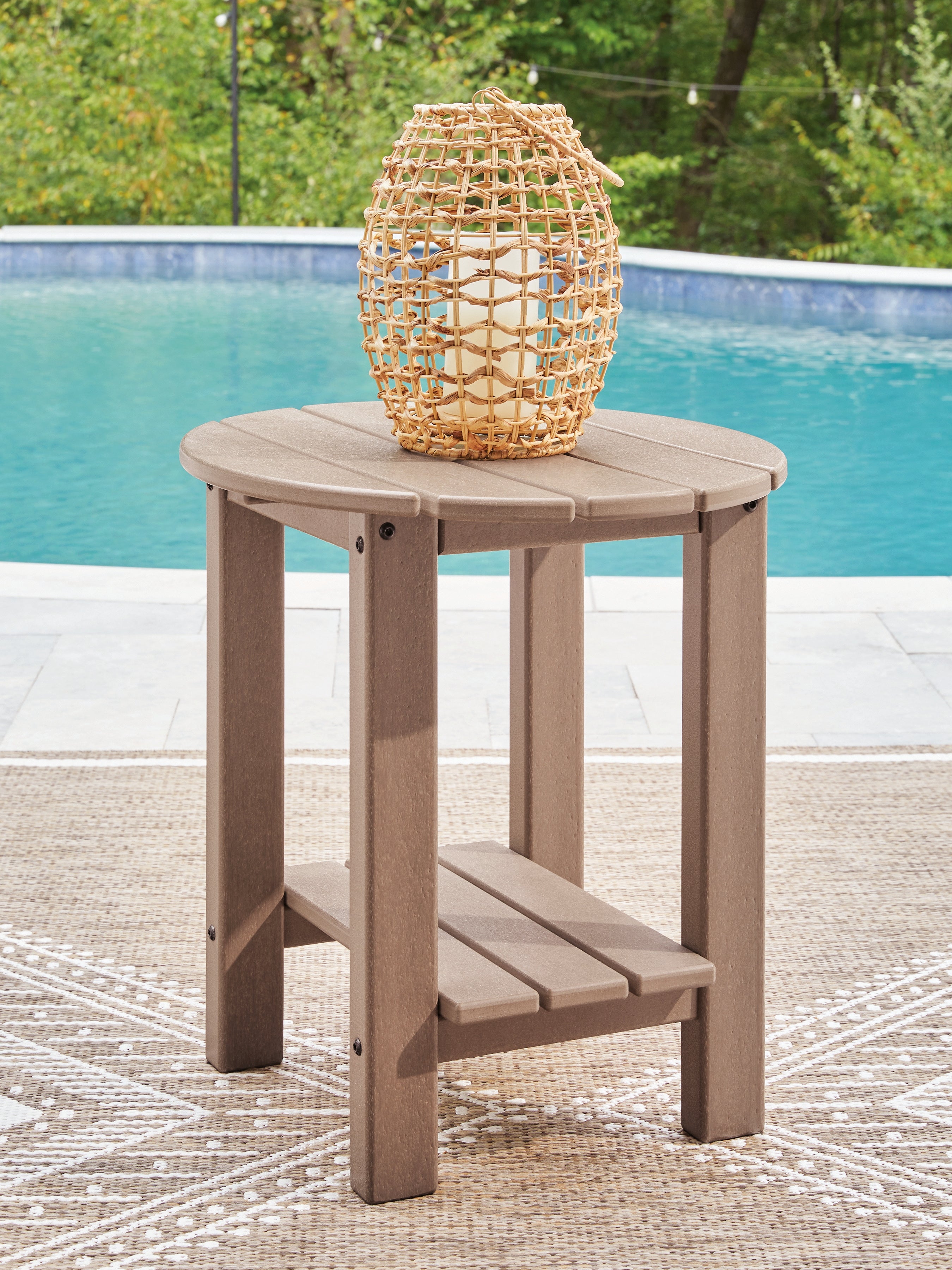 Floridian Furniture - Ashley Furniture - Grover Beach Outdoor - Oval End Table / Driftwood - PCP422-706