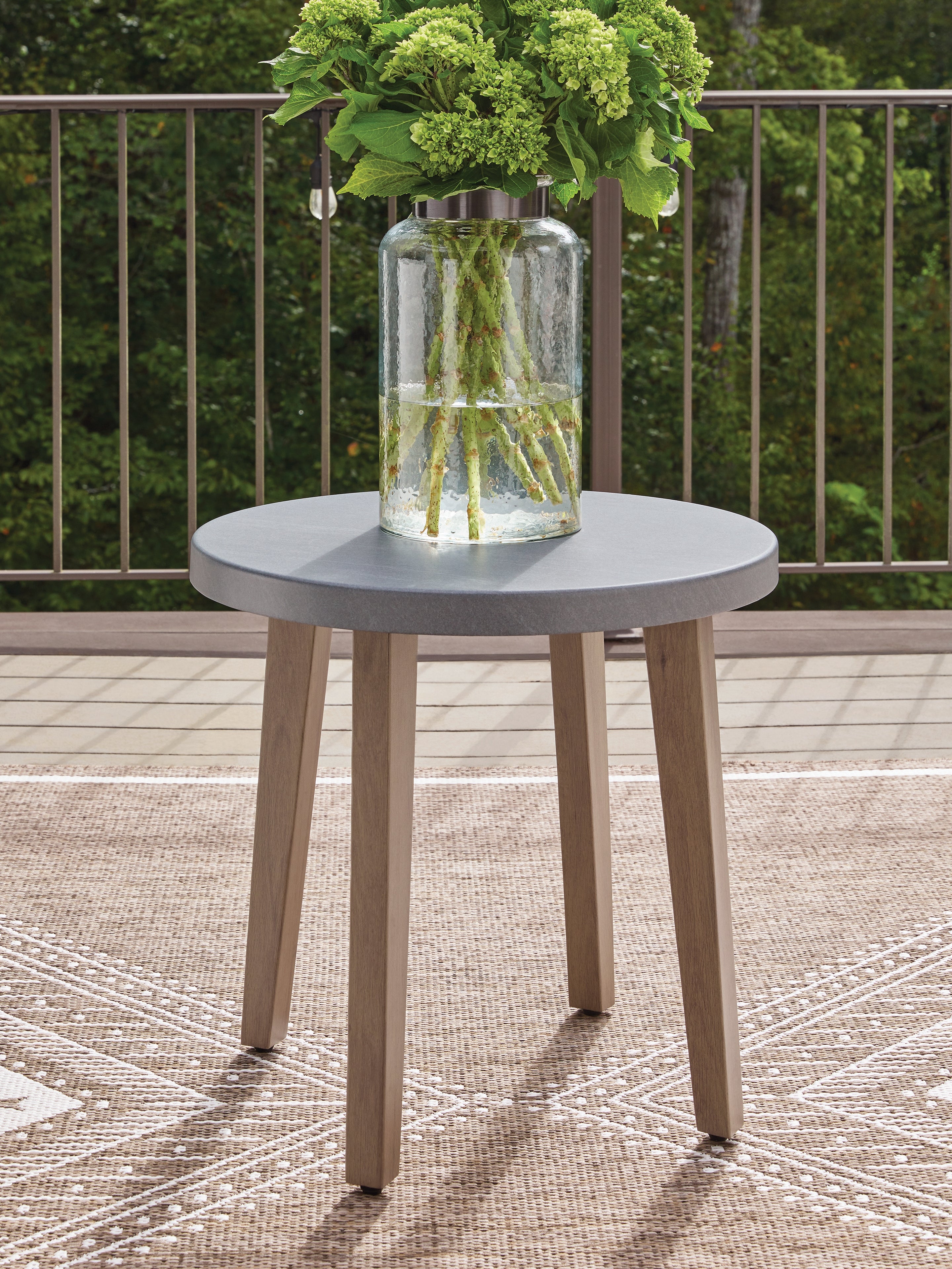 Floridian Furniture - Ashley Furniture - Harmony Headlands Outdoor - Round End Table - PCP428-706