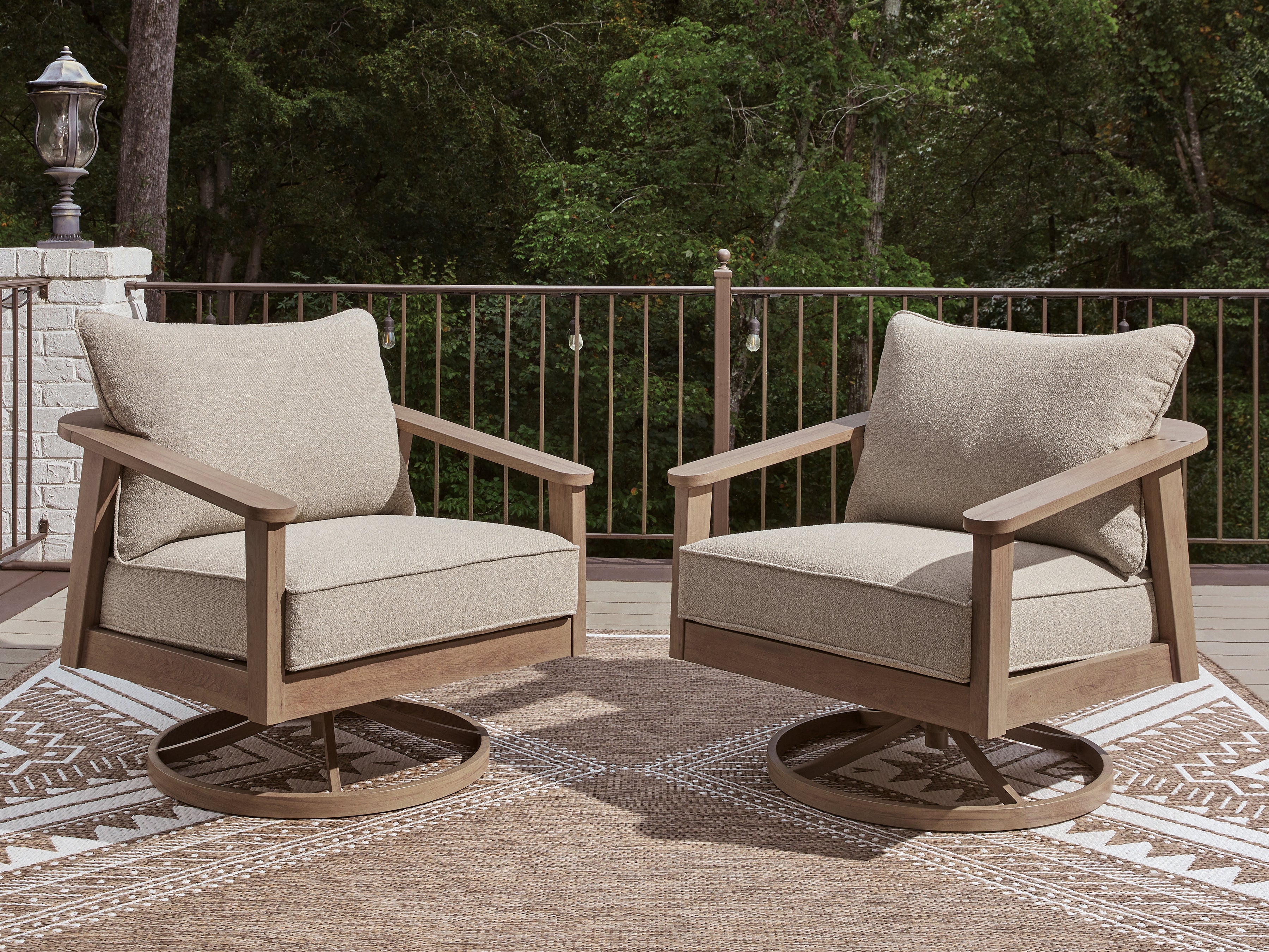 Floridian Furniture - Ashley Furniture - Harmony Headlands Outdoor - Swivel Lounge w/ Cushion / Natural/Gray - PCP428-821