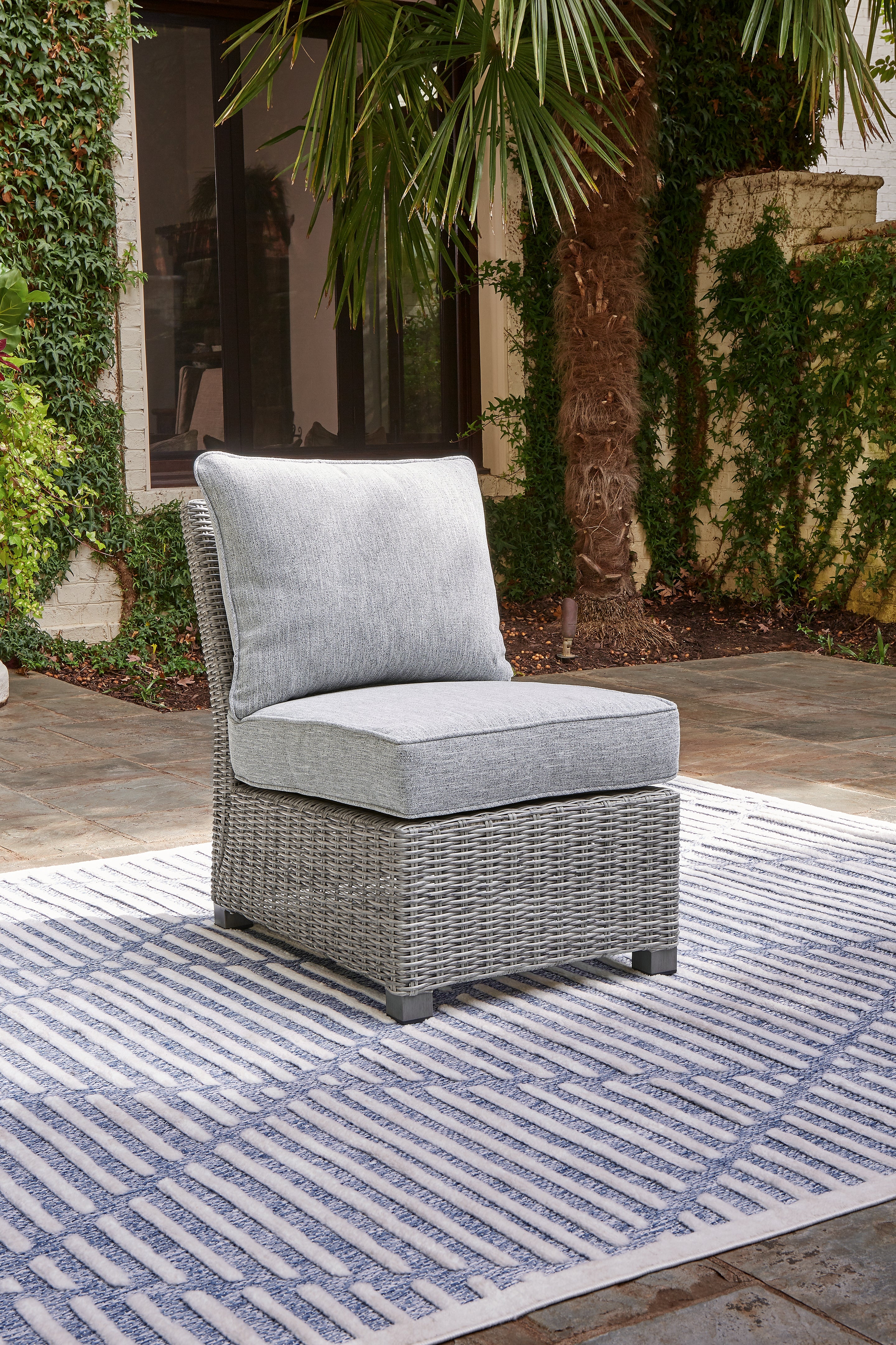 Floridian Furniture - Ashley Furniture - Naples Beach Outdoor - Armless Chair w/Cushion (1/CN) / Light Gray - P439-846