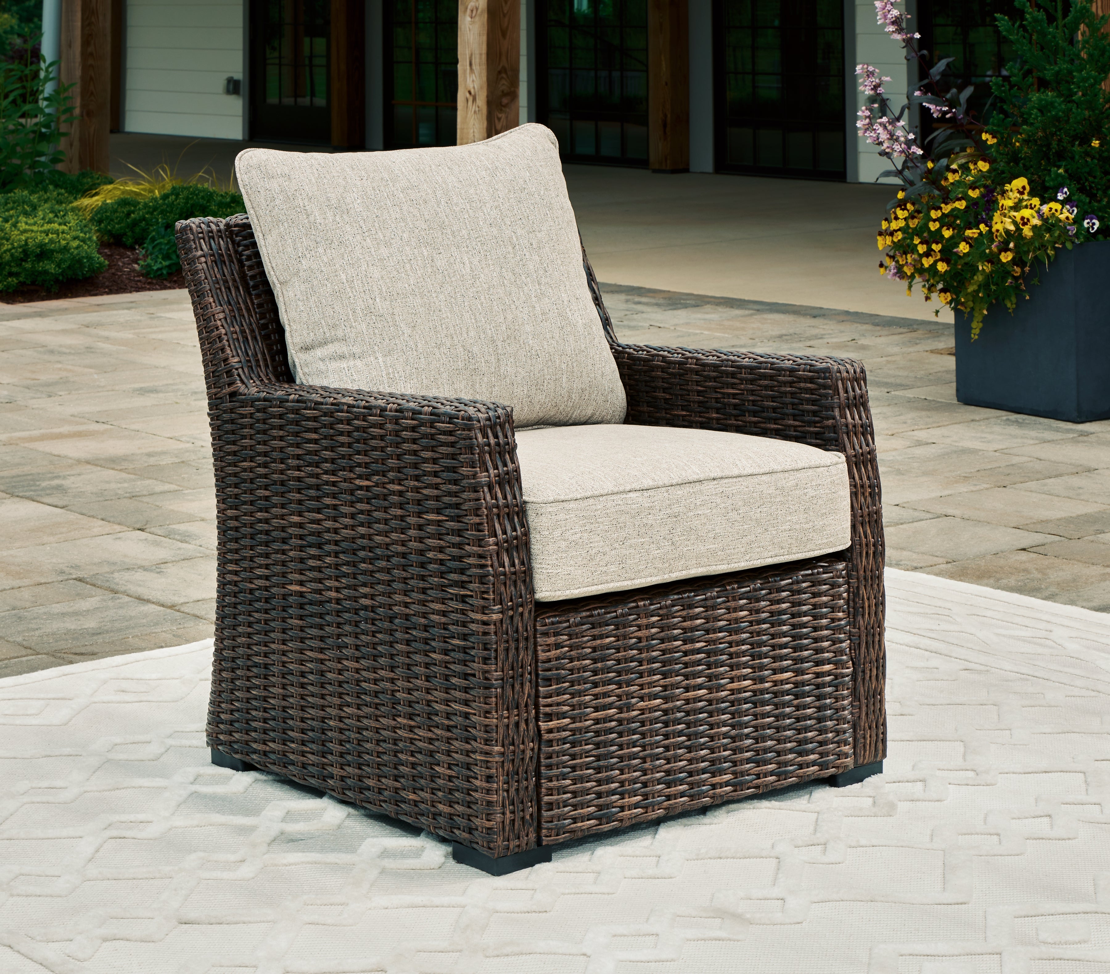 Floridian Furniture - Ashley Furniture - Brook Ranch Outdoor - Lounge Chair w/Cushion (1/CN) / Brown - P465-820