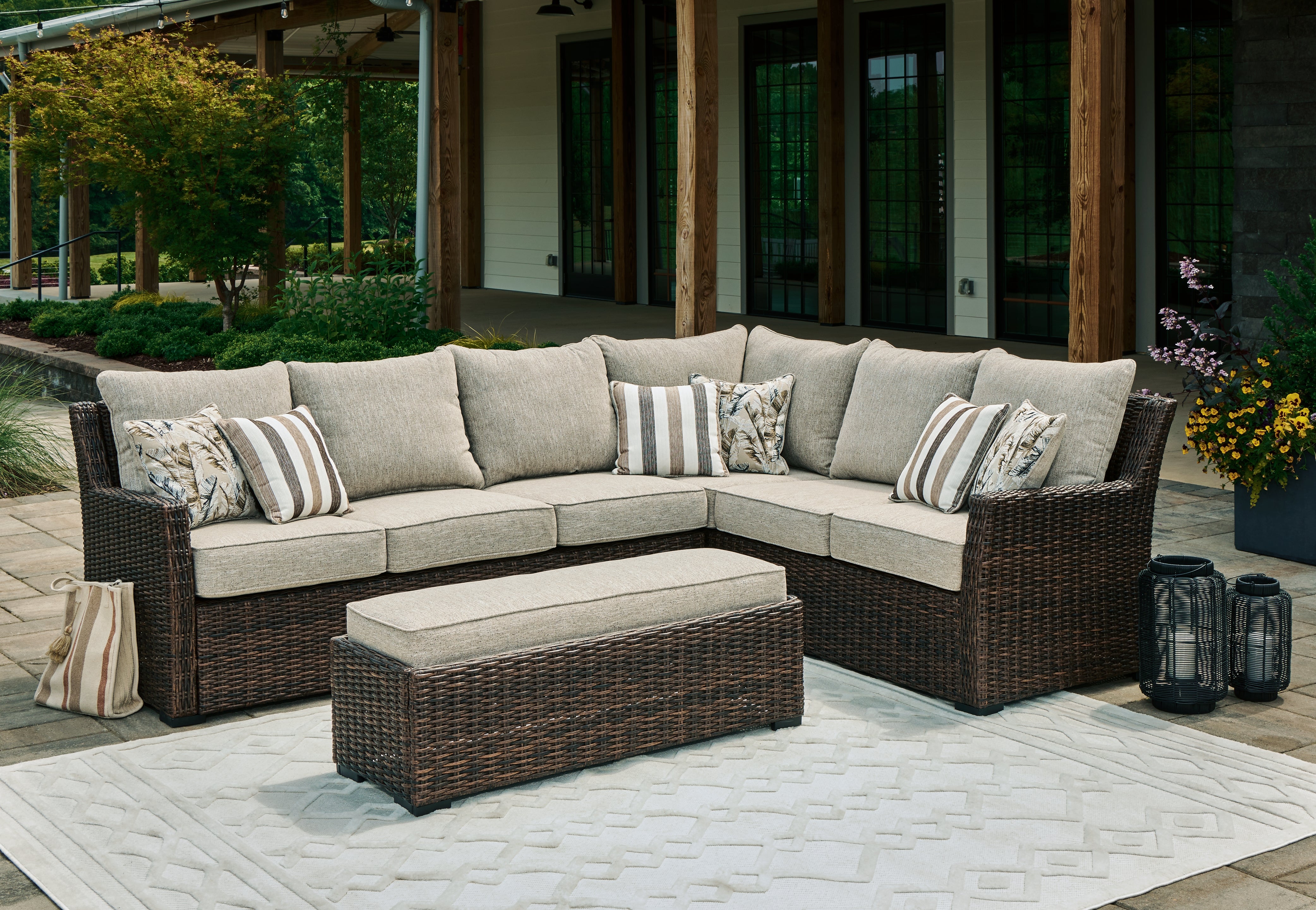 Floridian Furniture - Ashley Furniture - Brook Ranch Outdoor - Sofa SEC/Bench w/CUSH (3/CN) / Brown - P465-822
