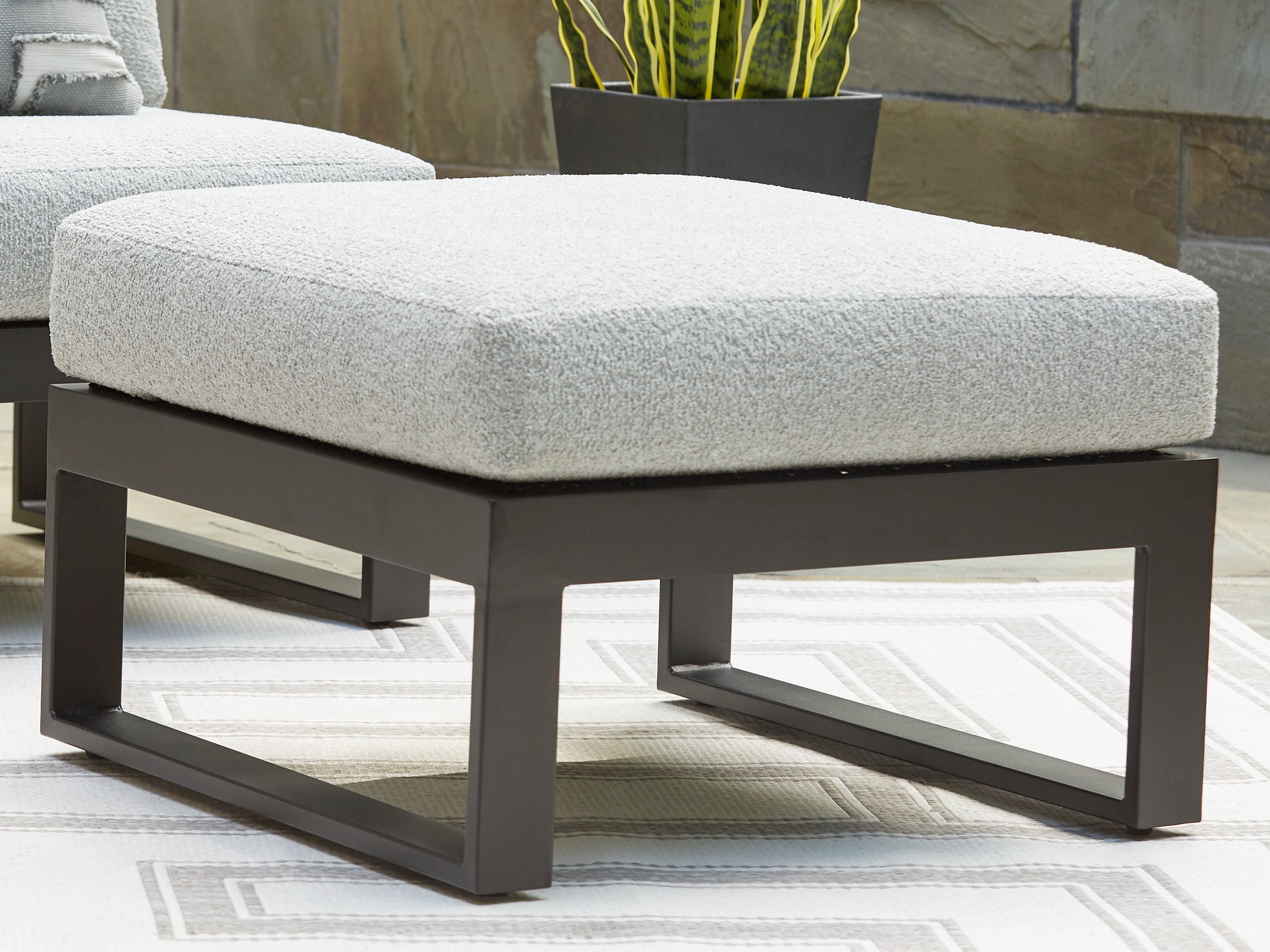 Floridian Furniture - Ashley Furniture - Beachloft Outdoor - 3-Piece Outdoor Sectional / Black/Gray - P490P6