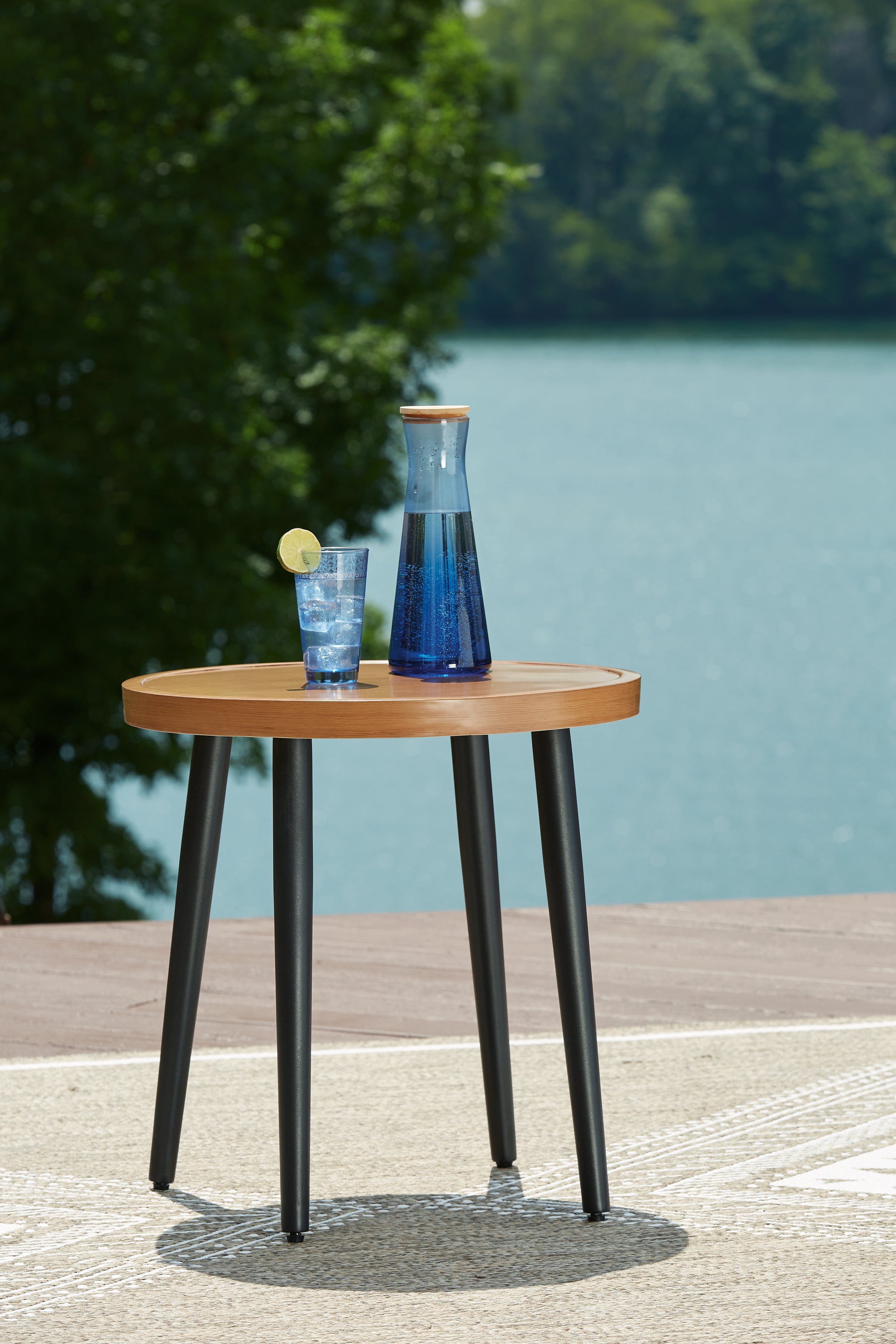 Floridian Furniture - Ashley Furniture - Horizon Hall Outdoor - Round End Table / Two-tone Brown - P572-706