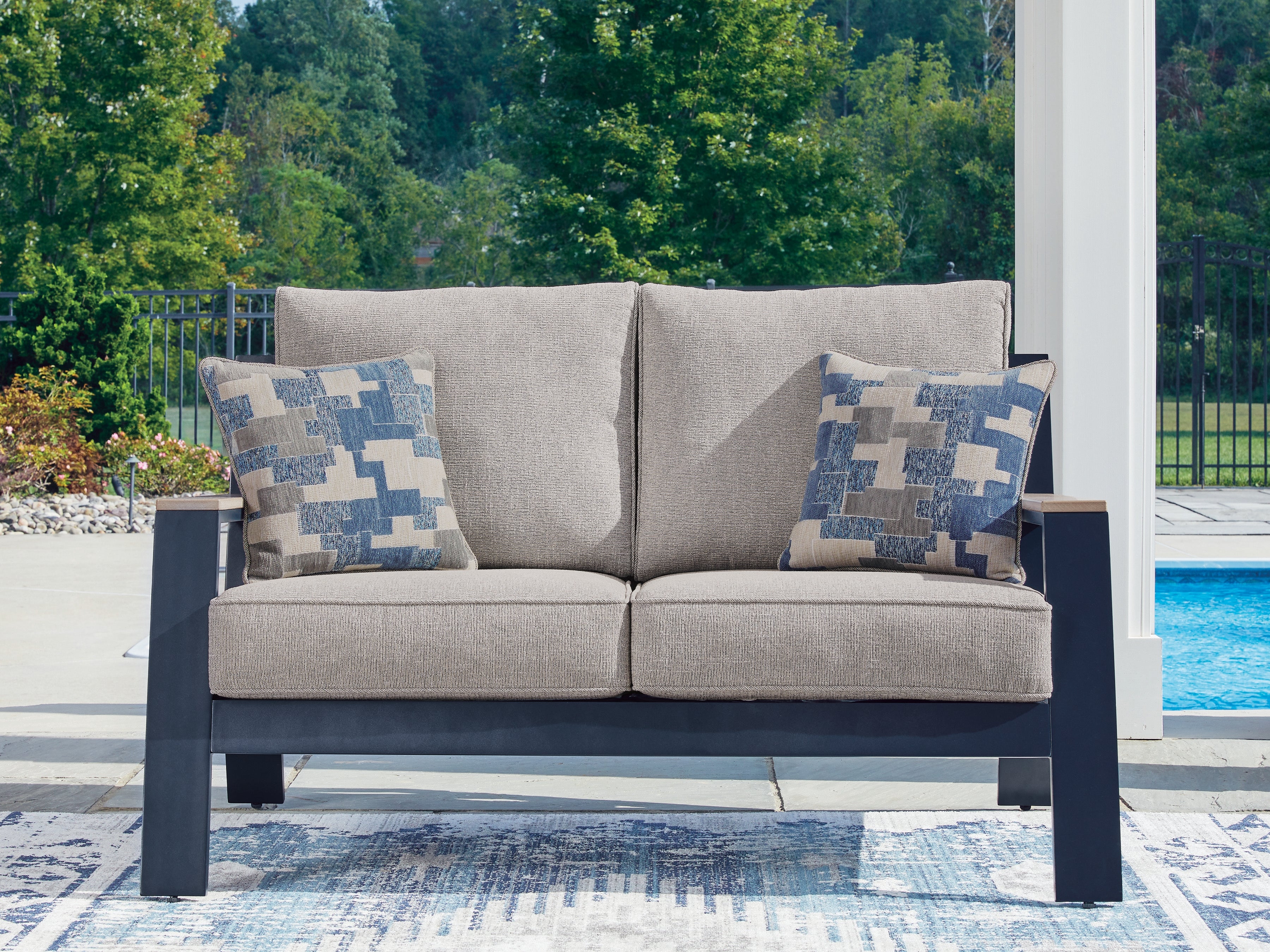 Floridian Furniture - Ashley Furniture - East Beach Outdoor - Loveseat w/Cushion / Navy Blue/Driftwood - PCP587-835
