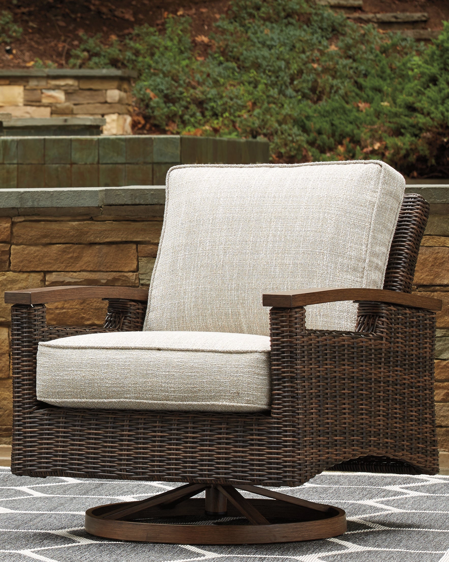 Floridian Furniture - Ashley Furniture - Paradise Trail Outdoor - Swivel Lounge Chair (Set of 2) / Medium Brown - P750-821