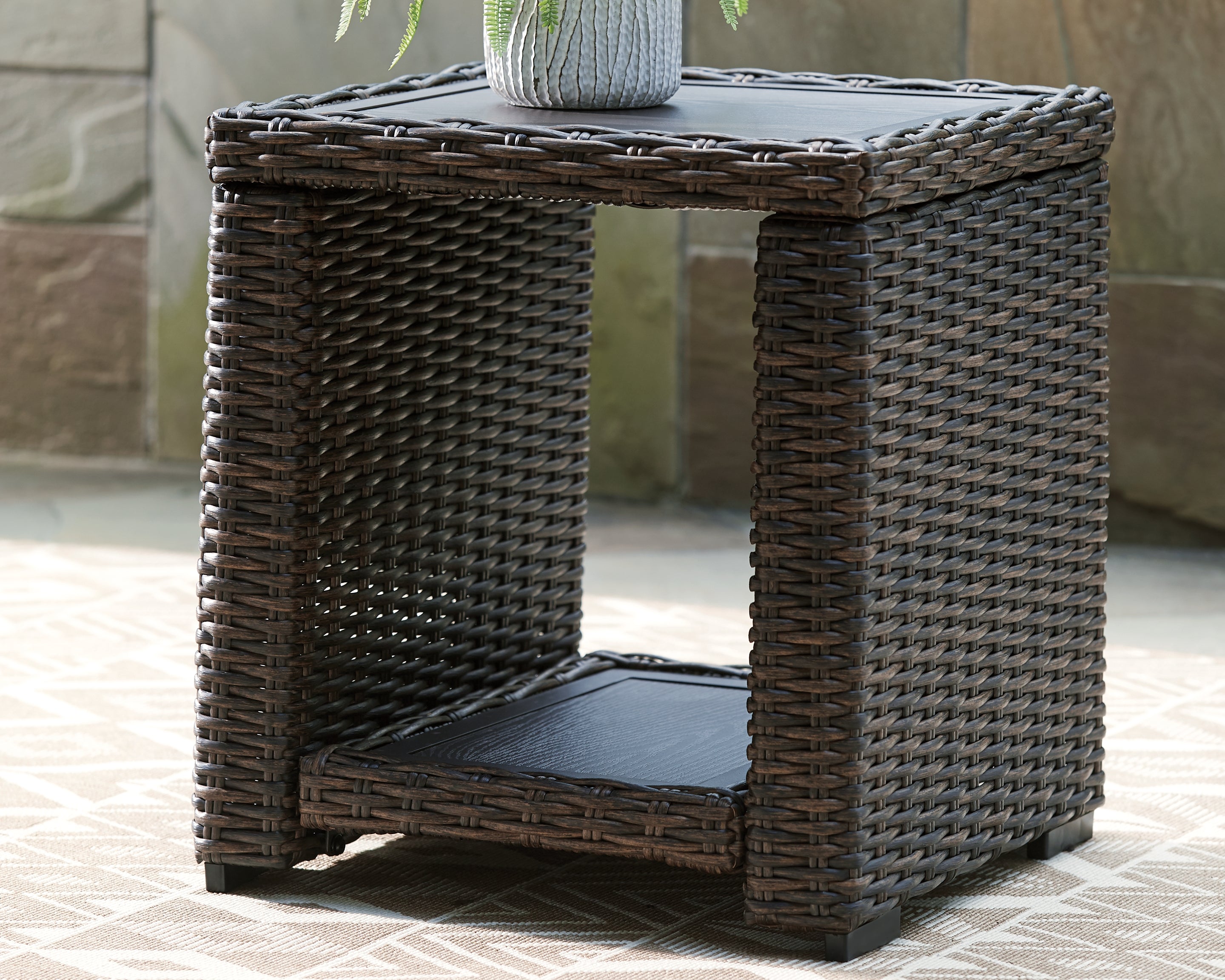 Floridian Furniture - Ashley Furniture - Grasson Lane Outdoor - Square End Table / Brown - P783-702
