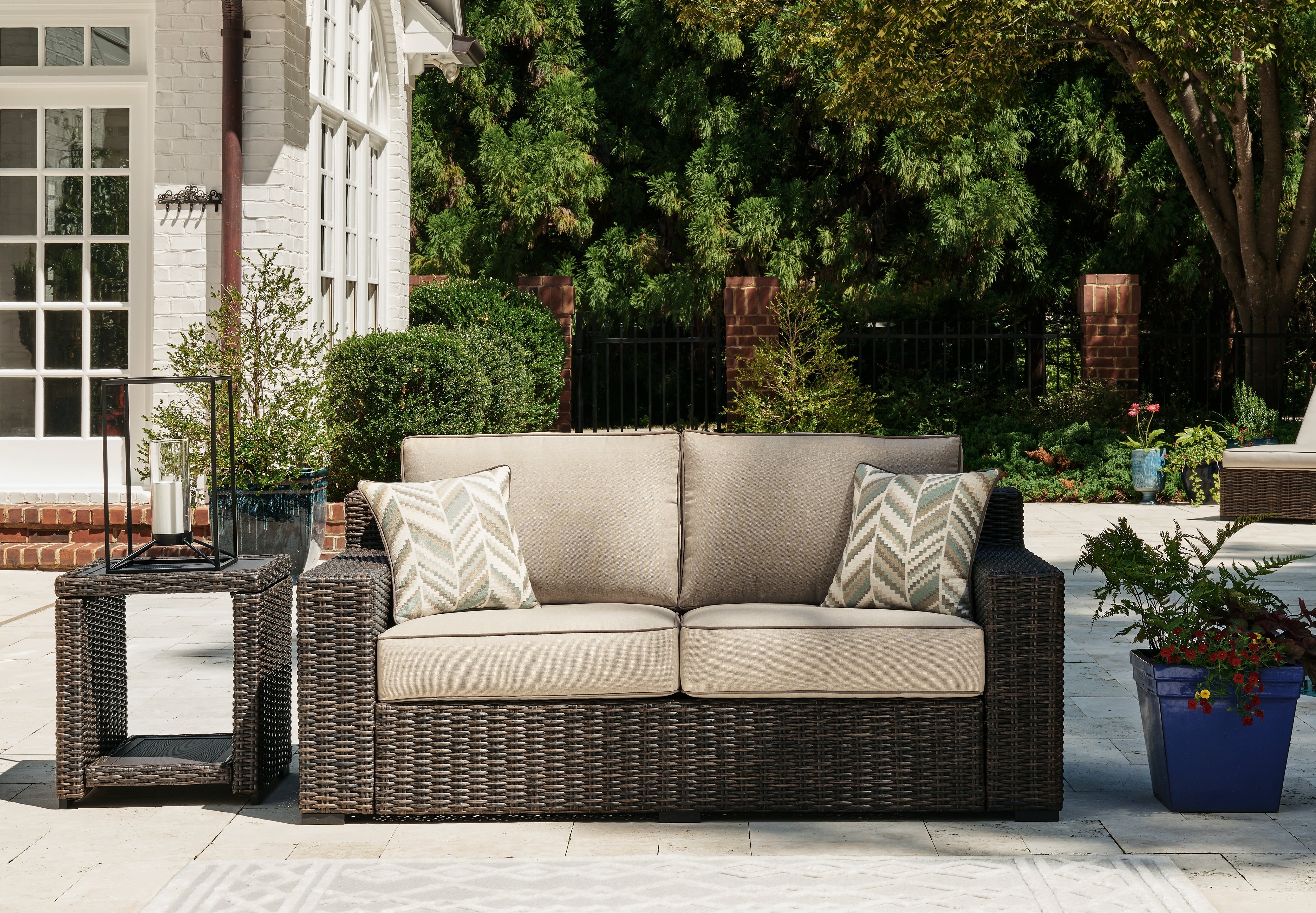 Floridian Furniture - Ashley Furniture - Coastline Bay Outdoor - Loveseat w/Cushion / Brown - P784-835
