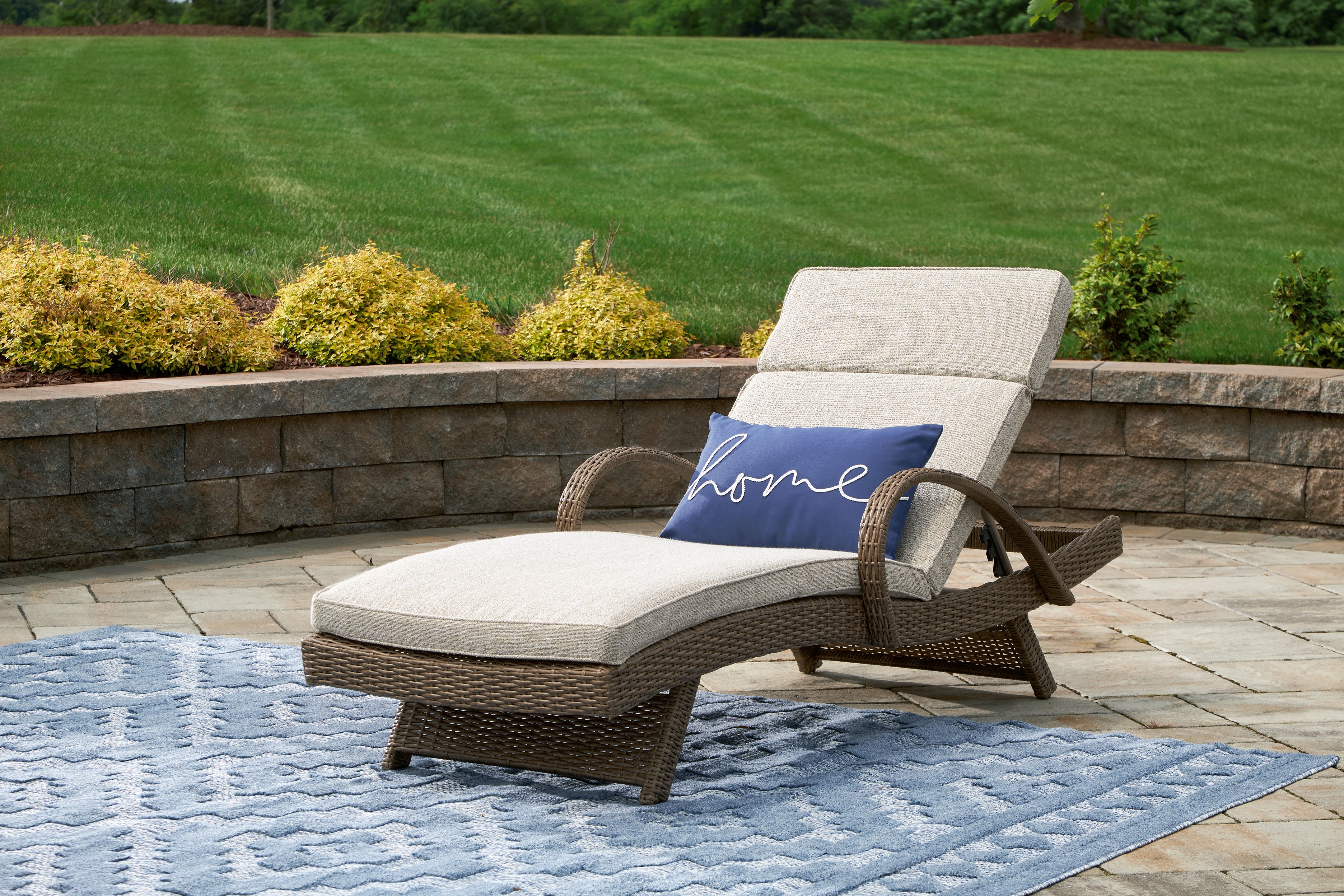 Floridian Furniture - Ashley Furniture - Beachcroft Outdoor - Chaise Lounge with Cushion / Beige - P791-815