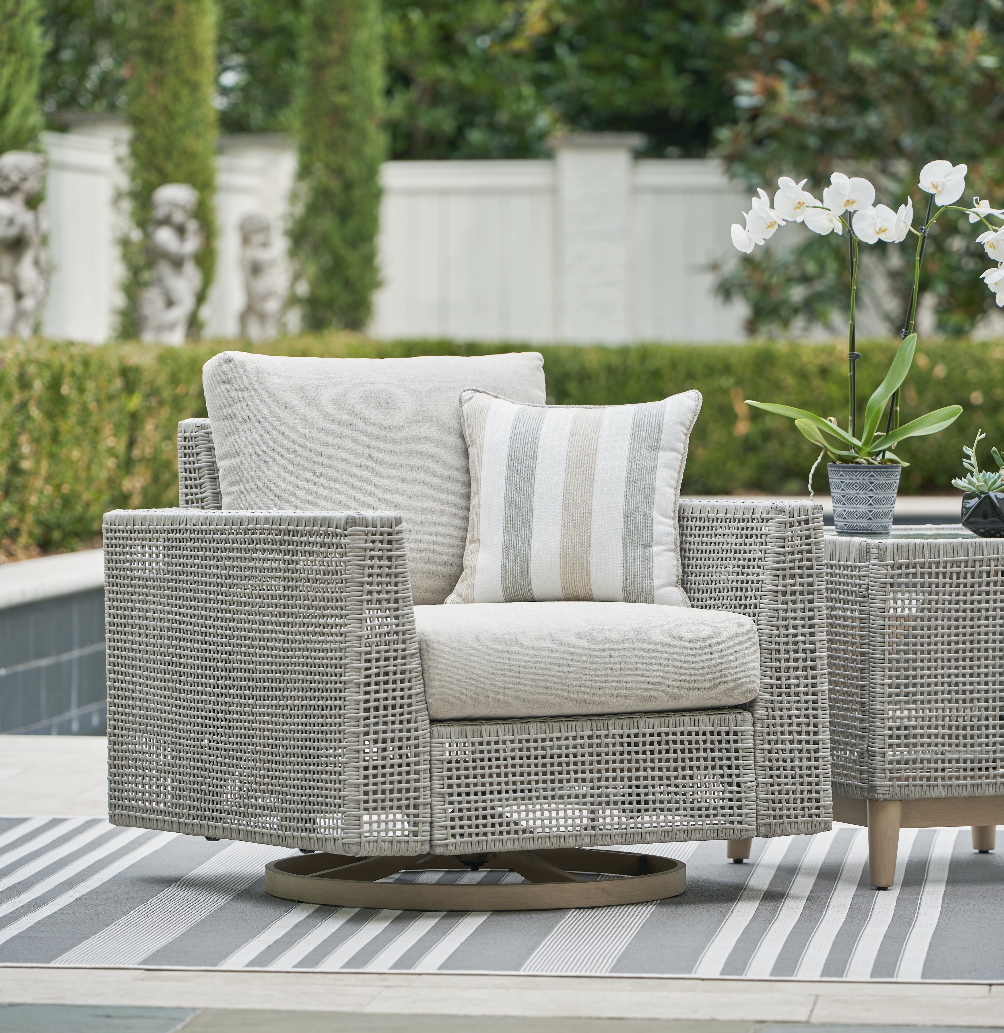 Floridian Furniture - Ashley Furniture - Seton Creek Outdoor - Swivel Lounge w/ Cushion / Gray - P798-821