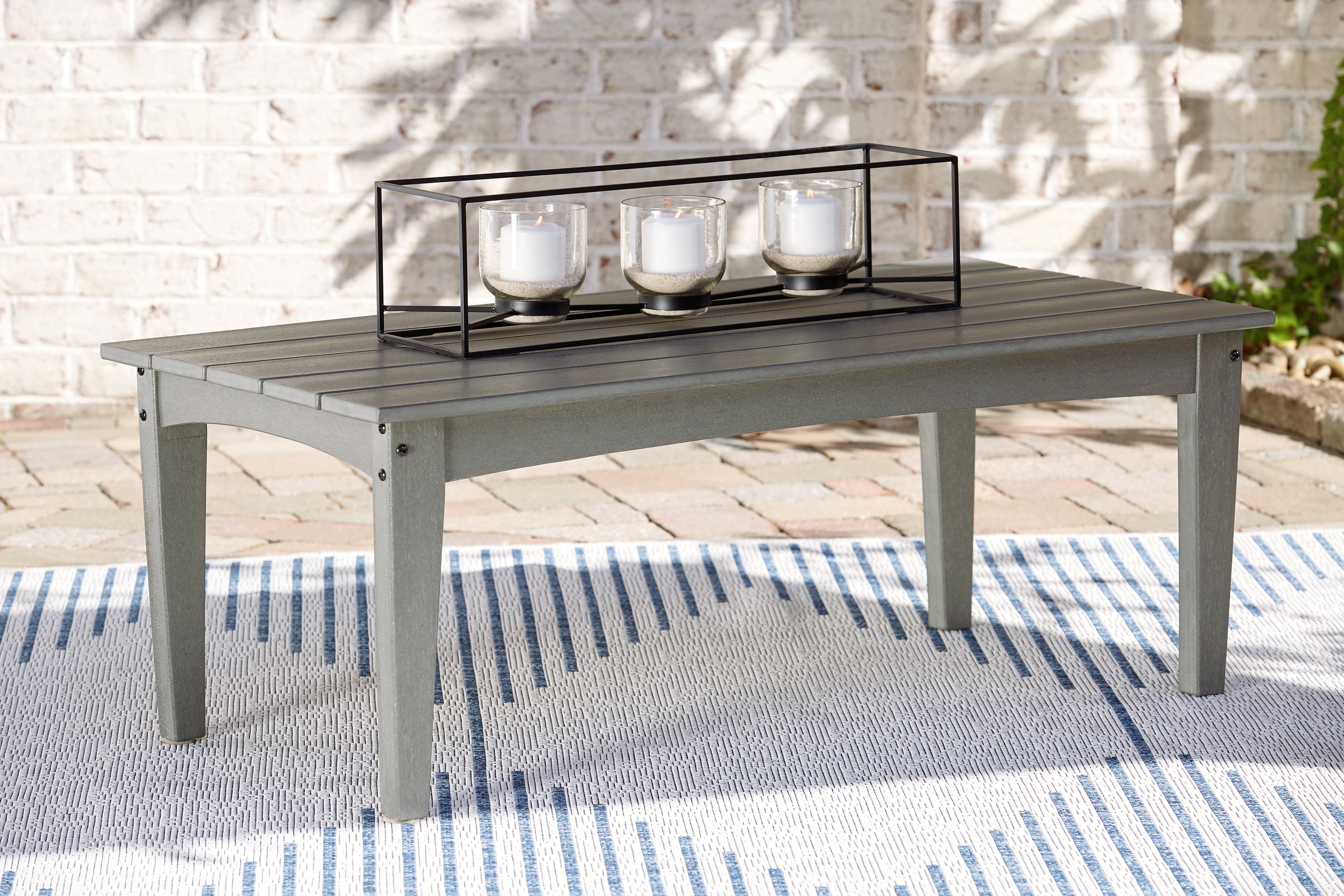 Floridian Furniture - Ashley Furniture - Visola Outdoor - Rectangular Cocktail Table / Gray - P802-701