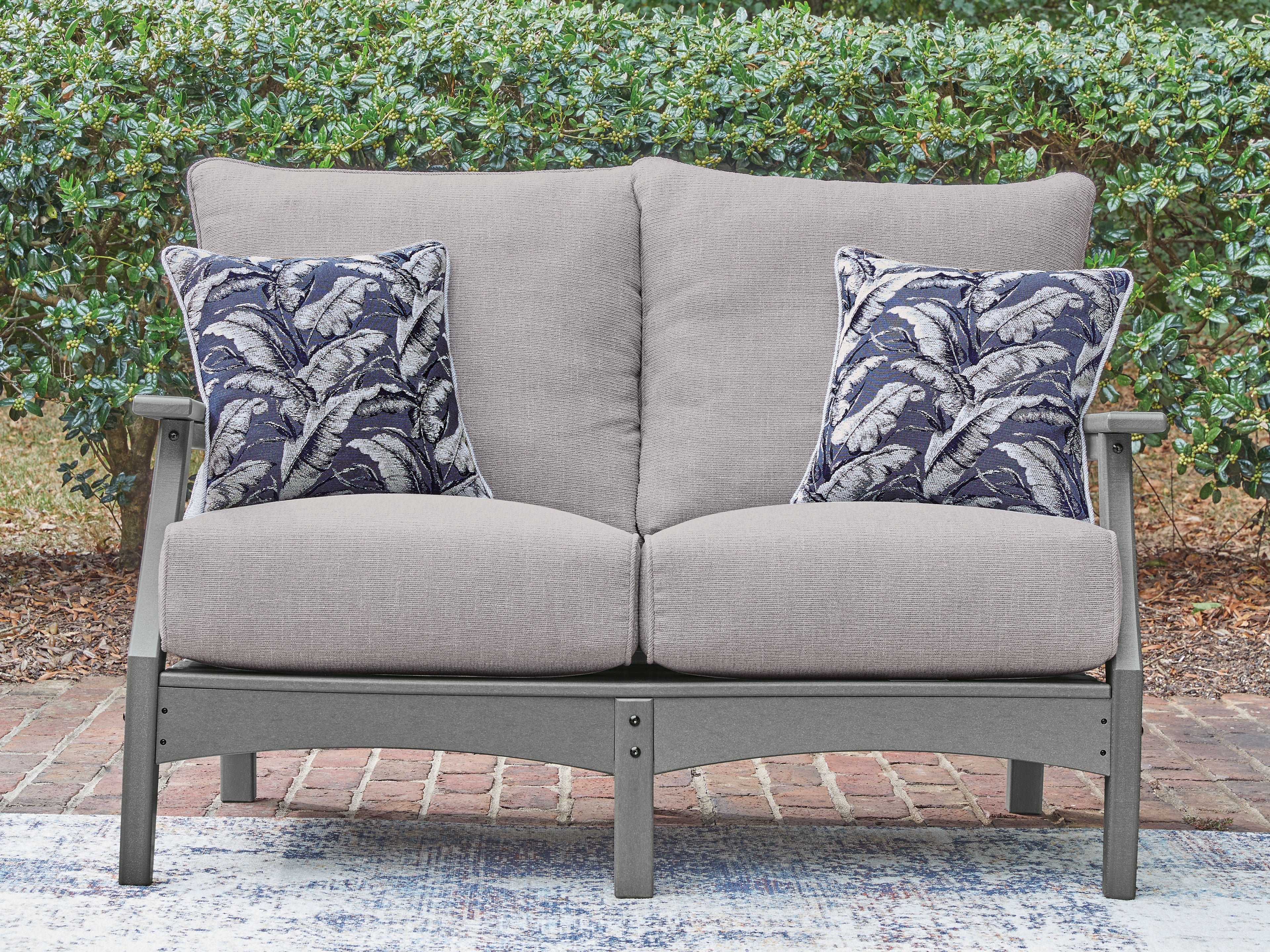Floridian Furniture - Ashley Furniture - Cove Beach Outdoor - Loveseat w/Cushion / Gray - PCP803-835