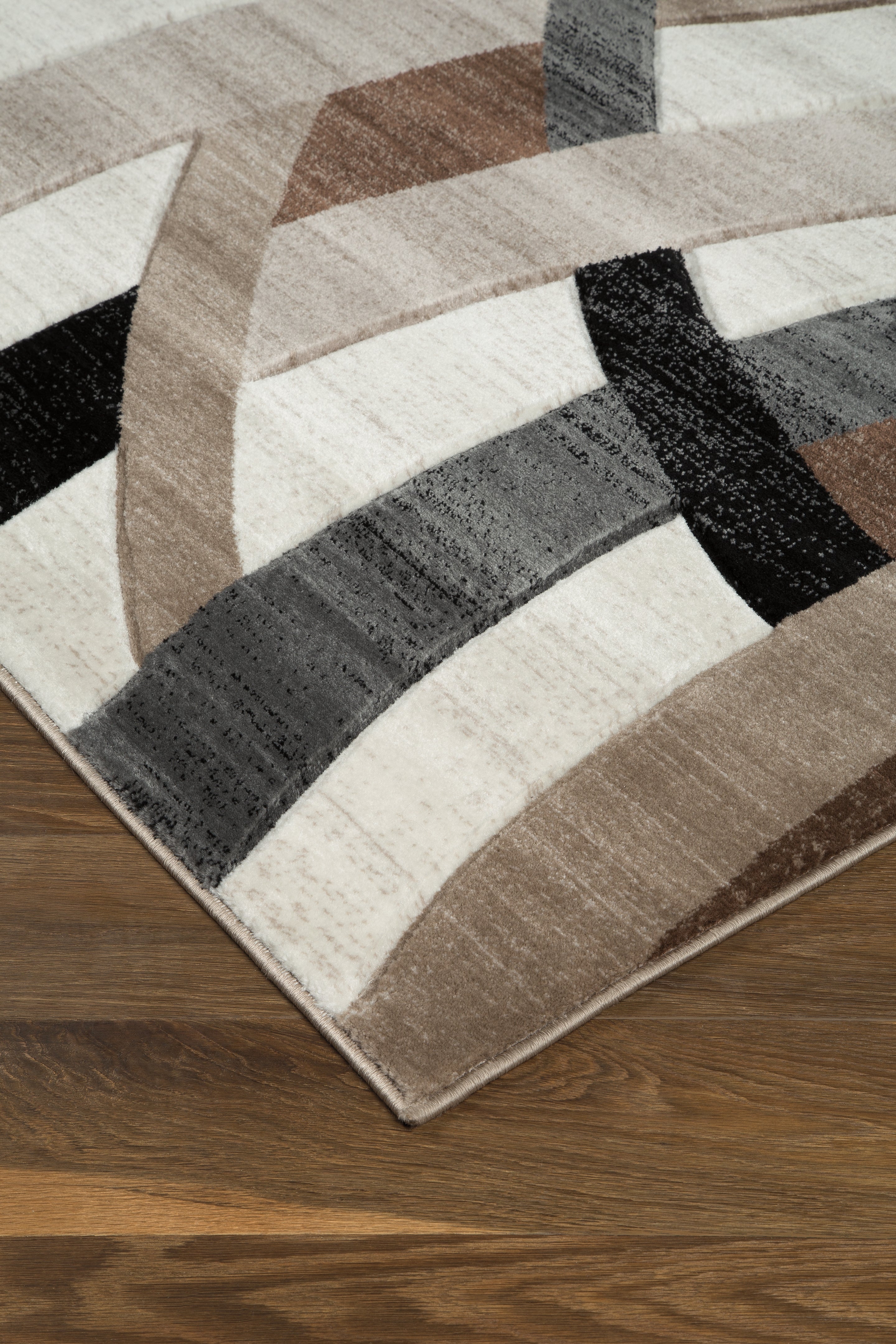Floridian Furniture - Ashley Furniture - Jacinth Rug - 5' x 6'7" Rug / Multi - R402922