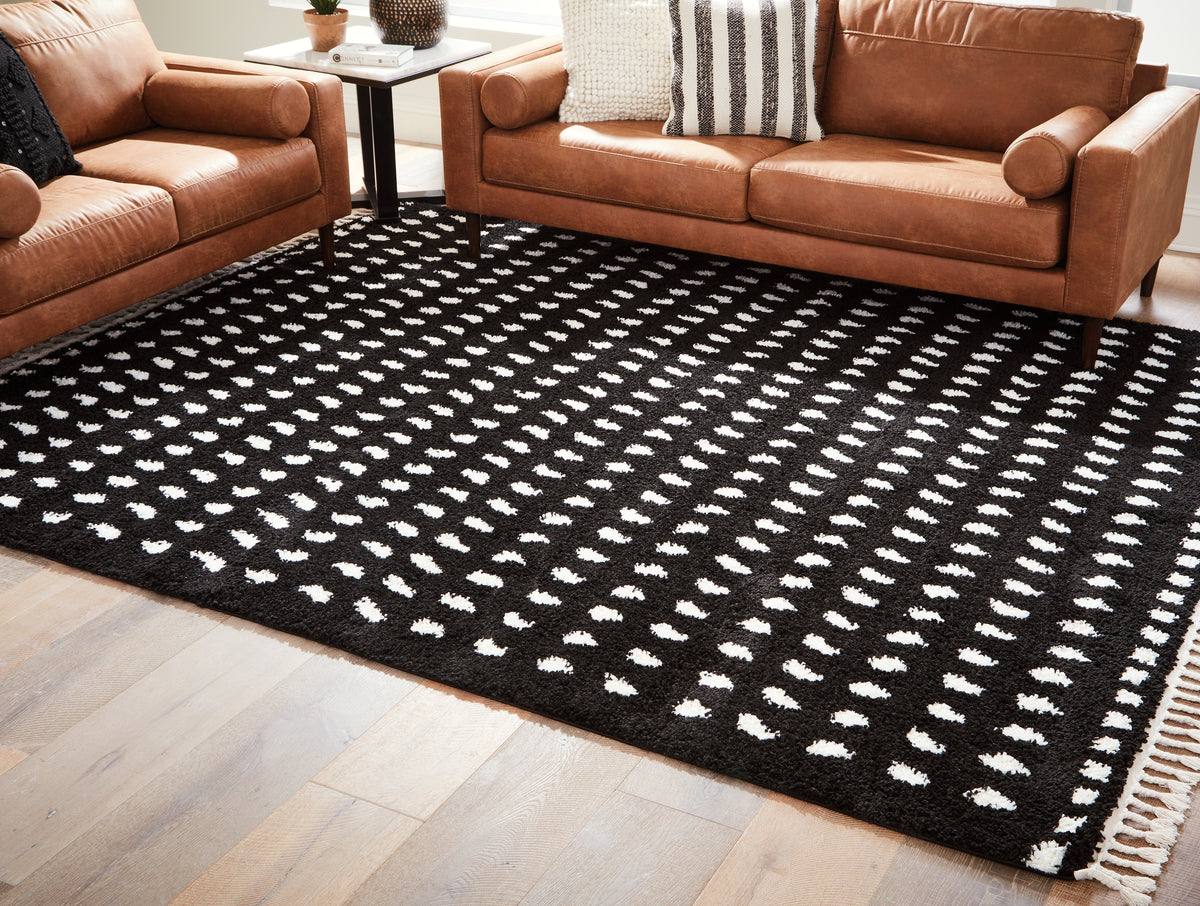 Floridian Furniture - Ashley Furniture - Minston Rug - 5' x 7' Rug / Black/White - R405952