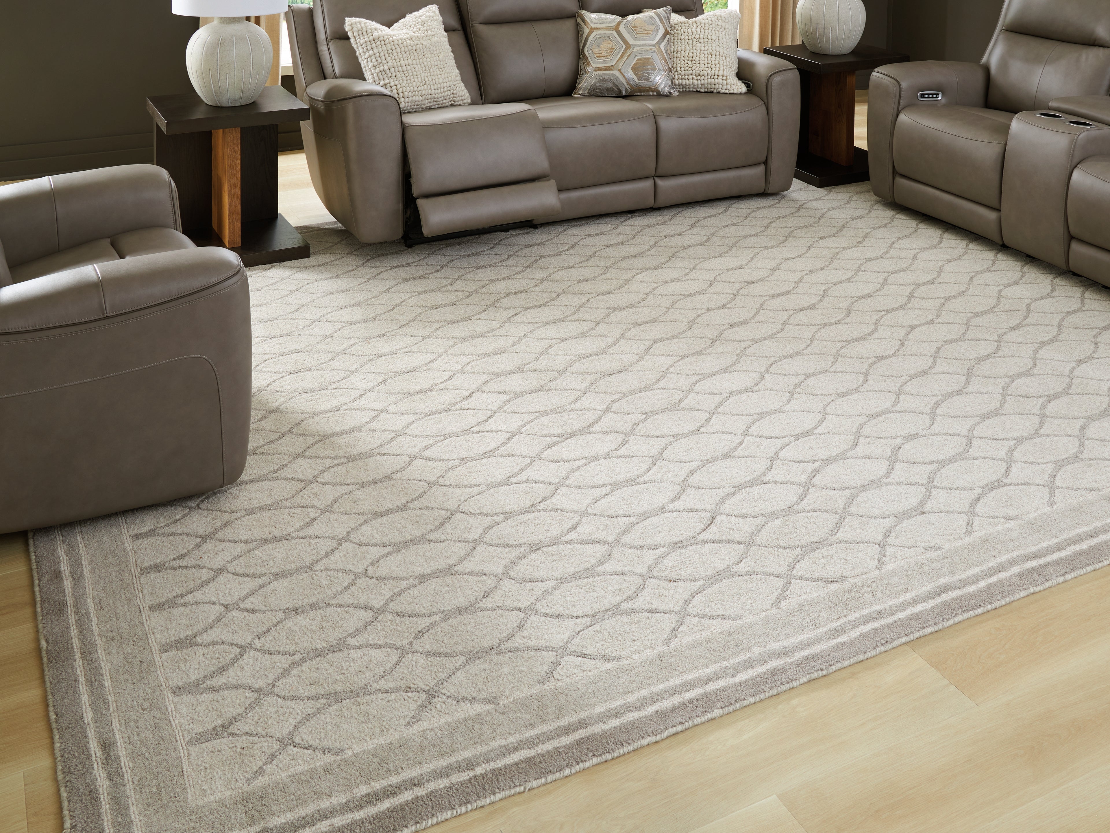 Floridian Furniture - Ashley Furniture - Wimney Rug - Extra Large Rug / Gray - R407280