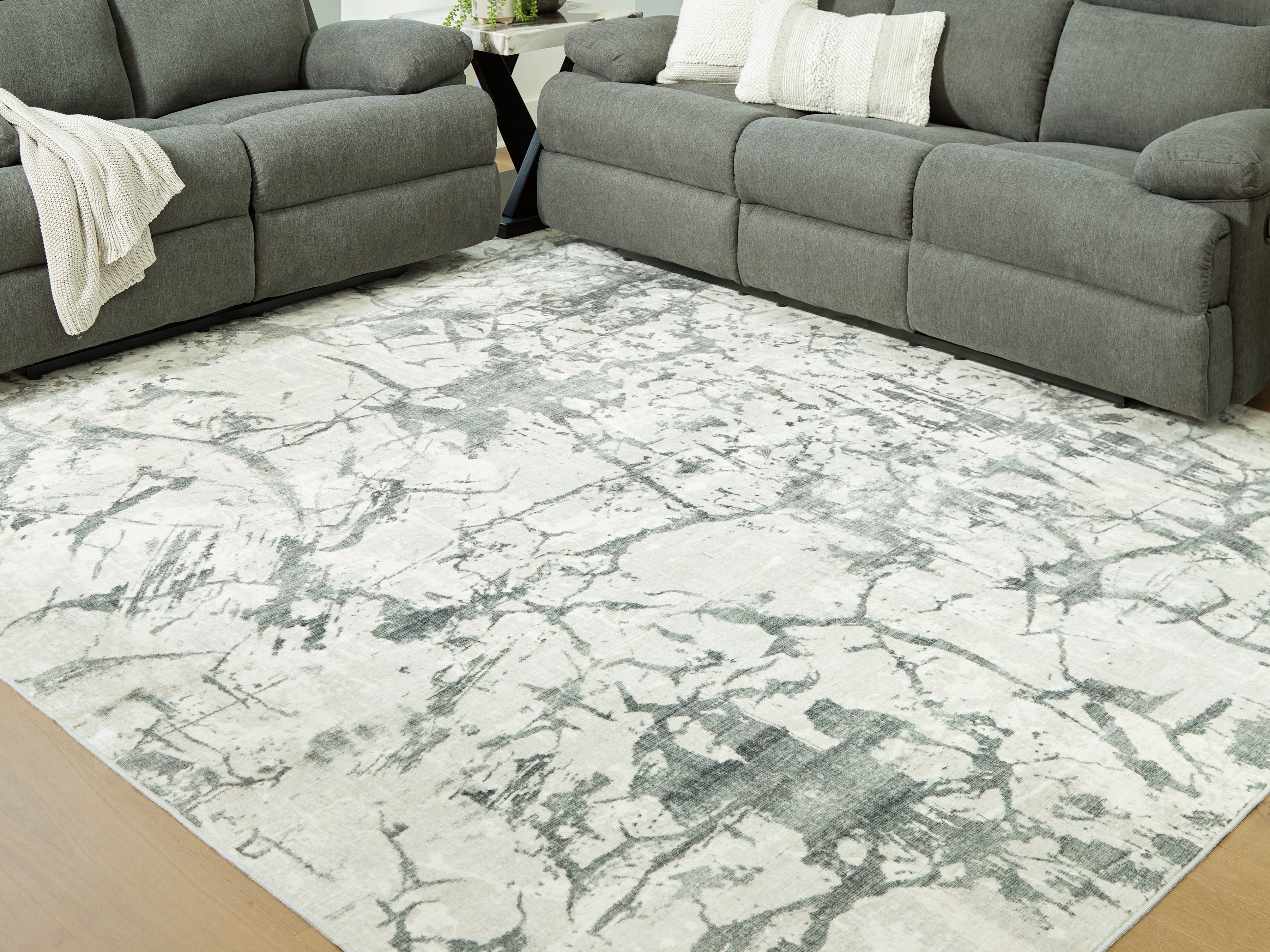 Floridian Furniture - Ashley Furniture - Tobinbury Rug - Washable 8' x 10' Area Rug / Gray - R407421