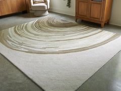 Floridian Furniture - Ashley Furniture - Rizwana Rug - 7'6" x 10' Area Rug / Ivory/Brown/Gray - R407761