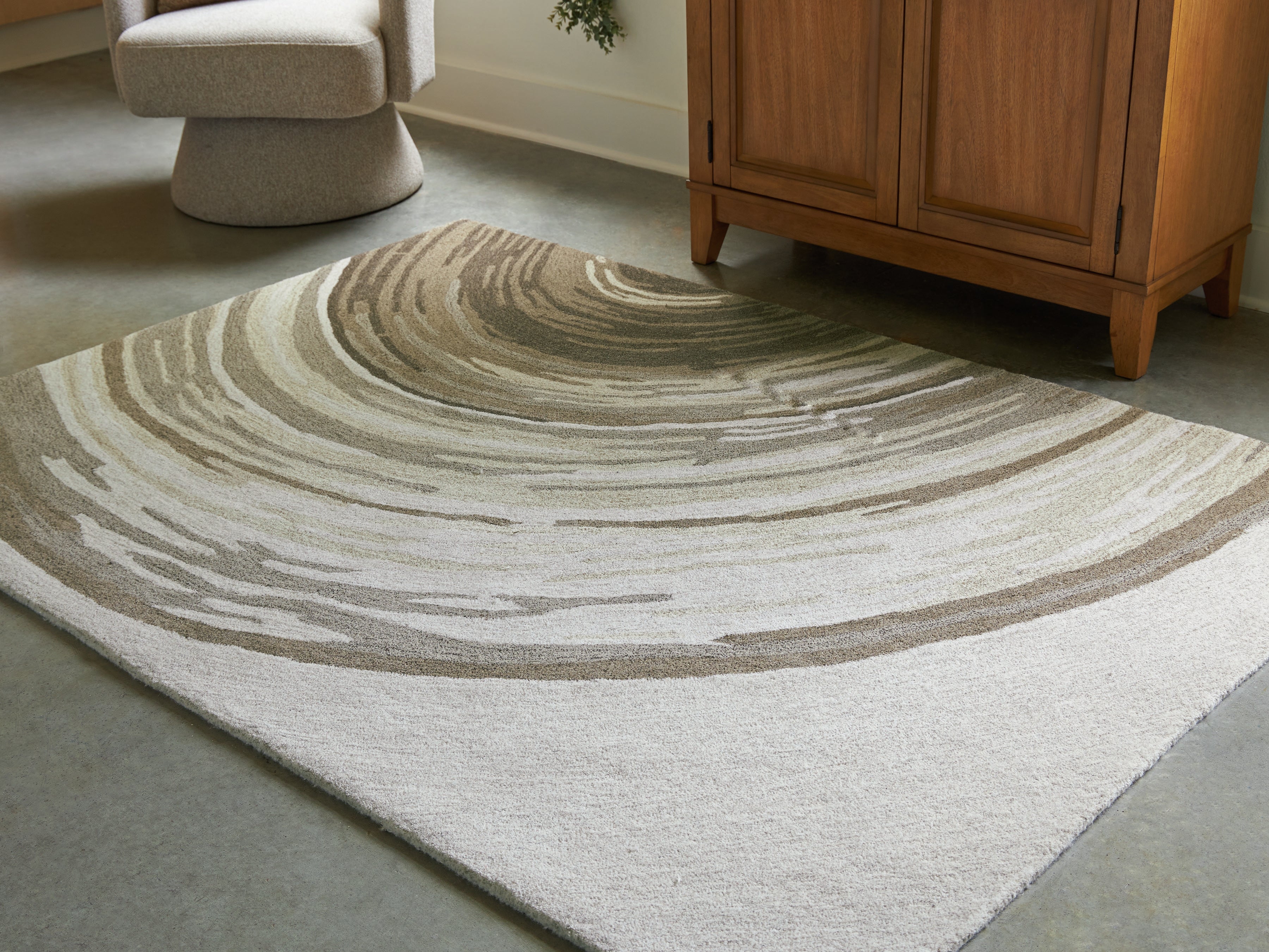 Floridian Furniture - Ashley Furniture - Rizwana Rug - 5' x 7' Area Rug / Ivory/Brown/Gray - R407762