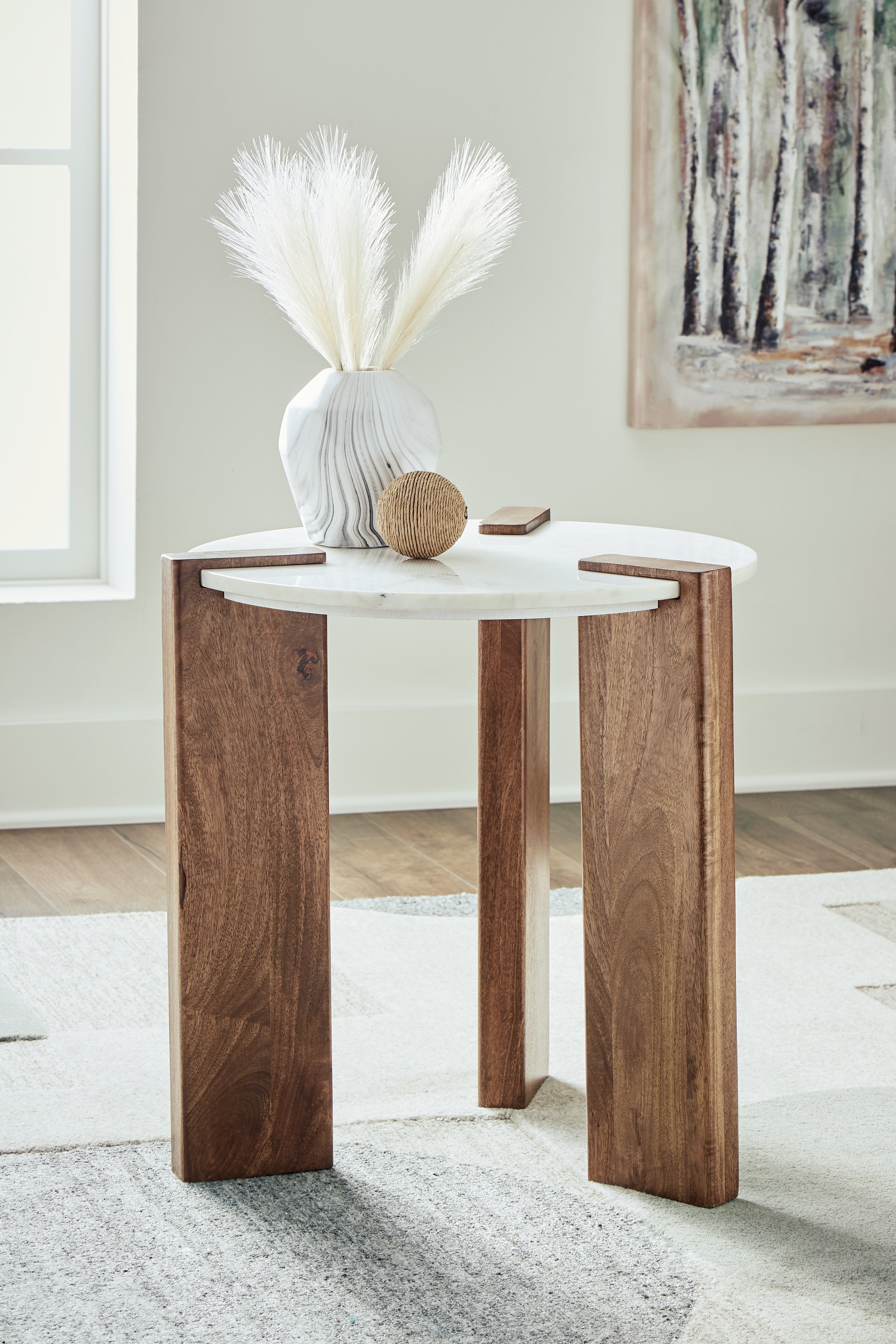 Floridian Furniture - Ashley Furniture - Isanti End Table - Round End Table / White/Brown - T652-6