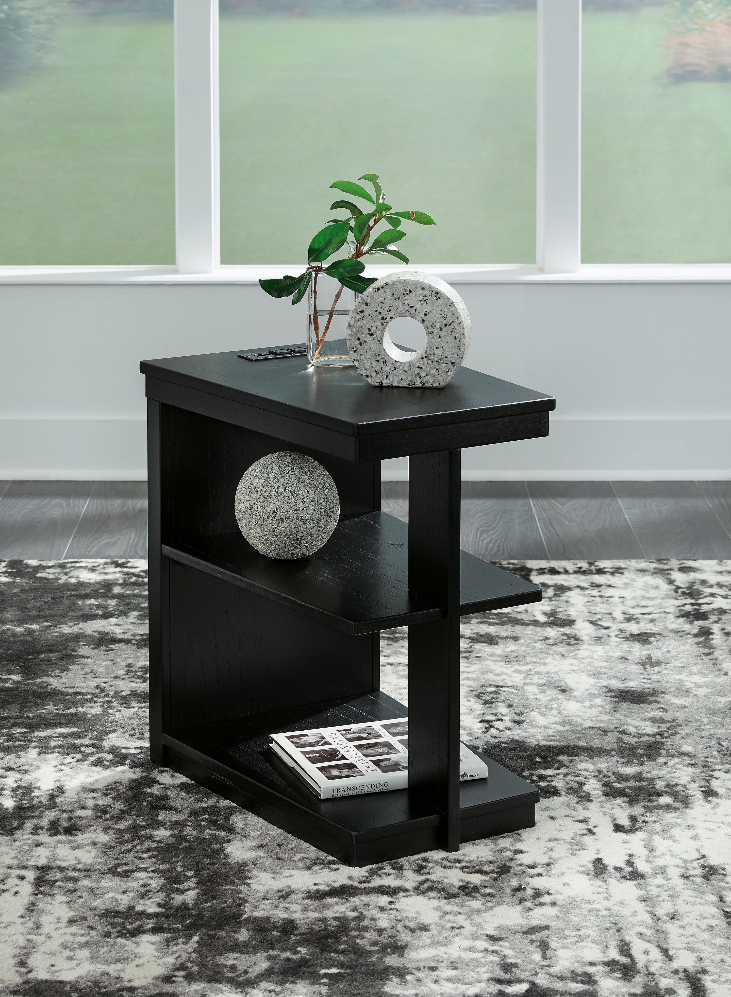 Floridian Furniture - Ashley Furniture - Winbardi Chairside End Table - Chair Side End Table / Black - T786-7